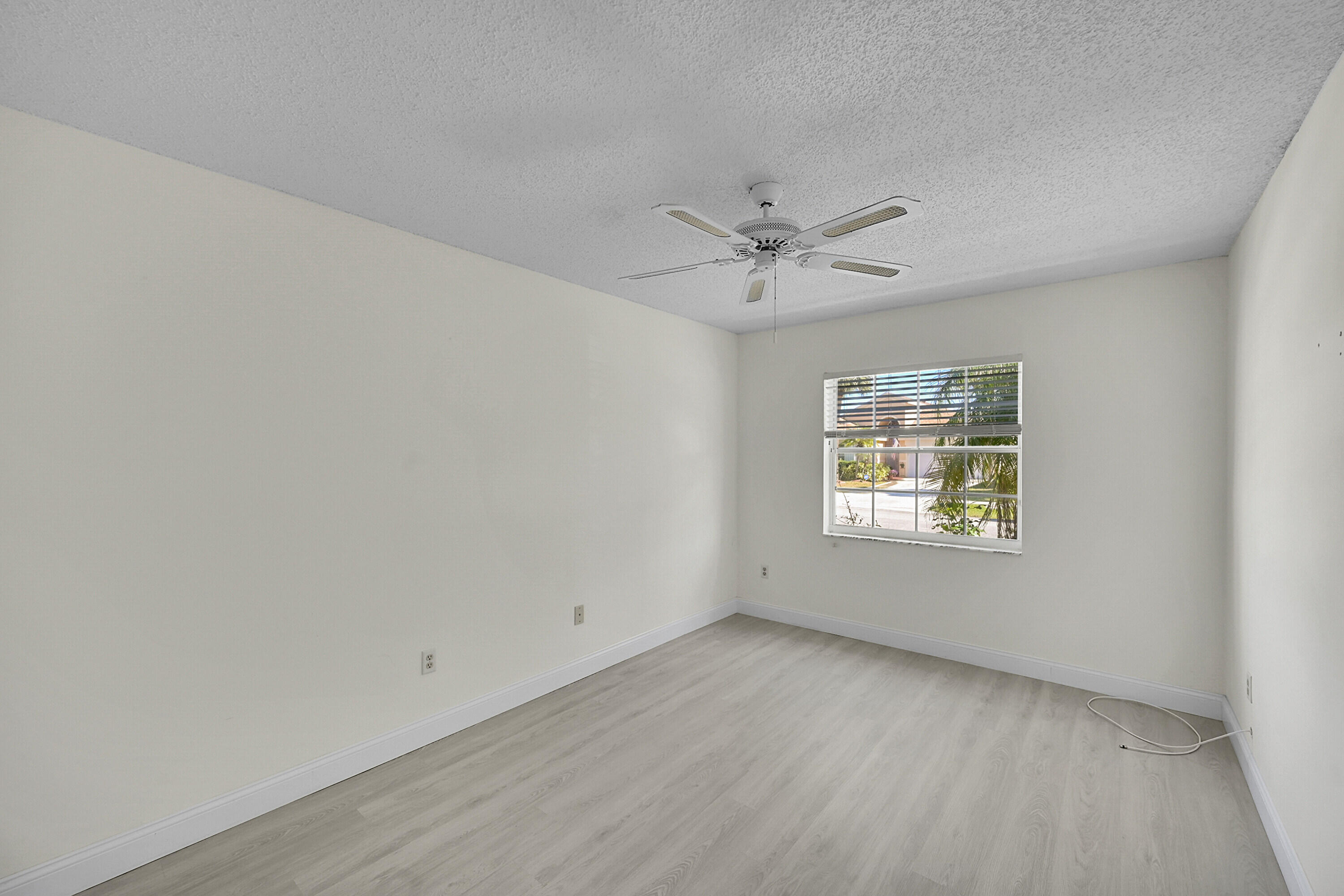 WEITZER SUB 2 - Residential Lease