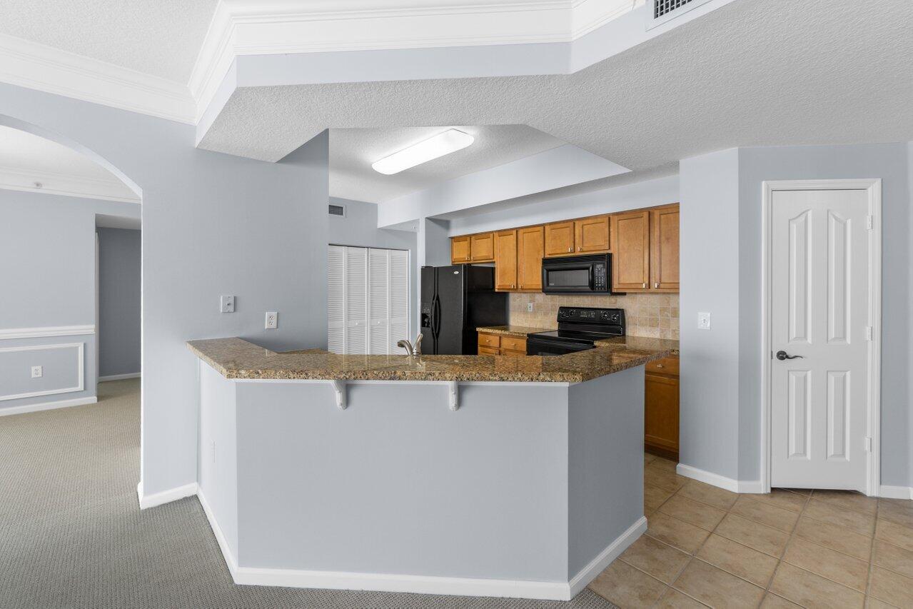 SOMERSET AT ABACOA CONDO - Residential Lease