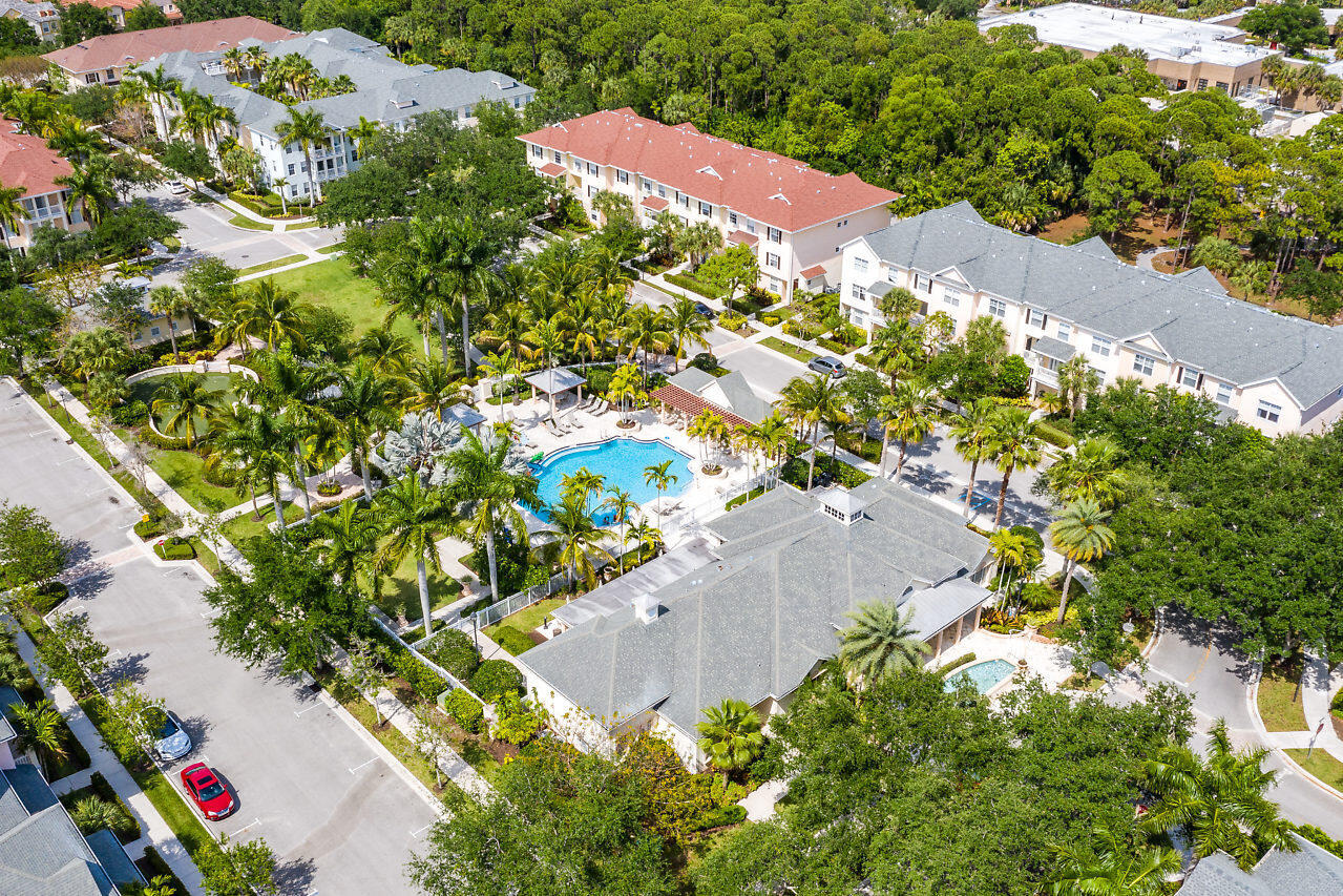 SOMERSET AT ABACOA CONDO - Residential Lease