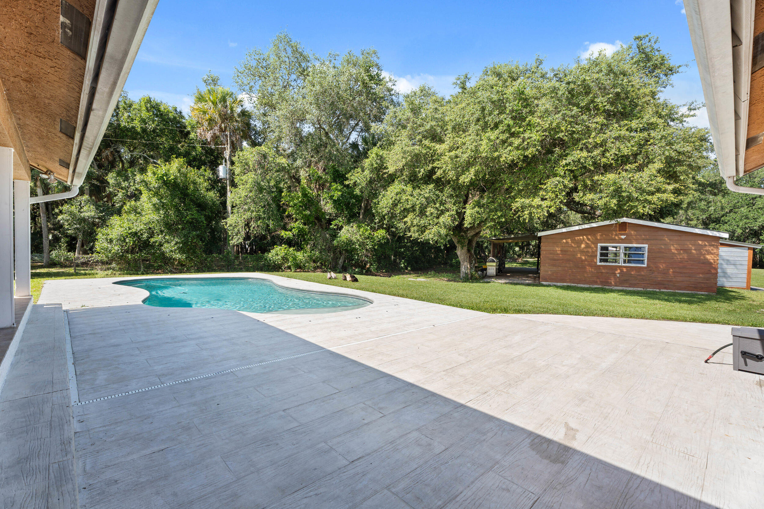 QUAIL WOODS - Residential