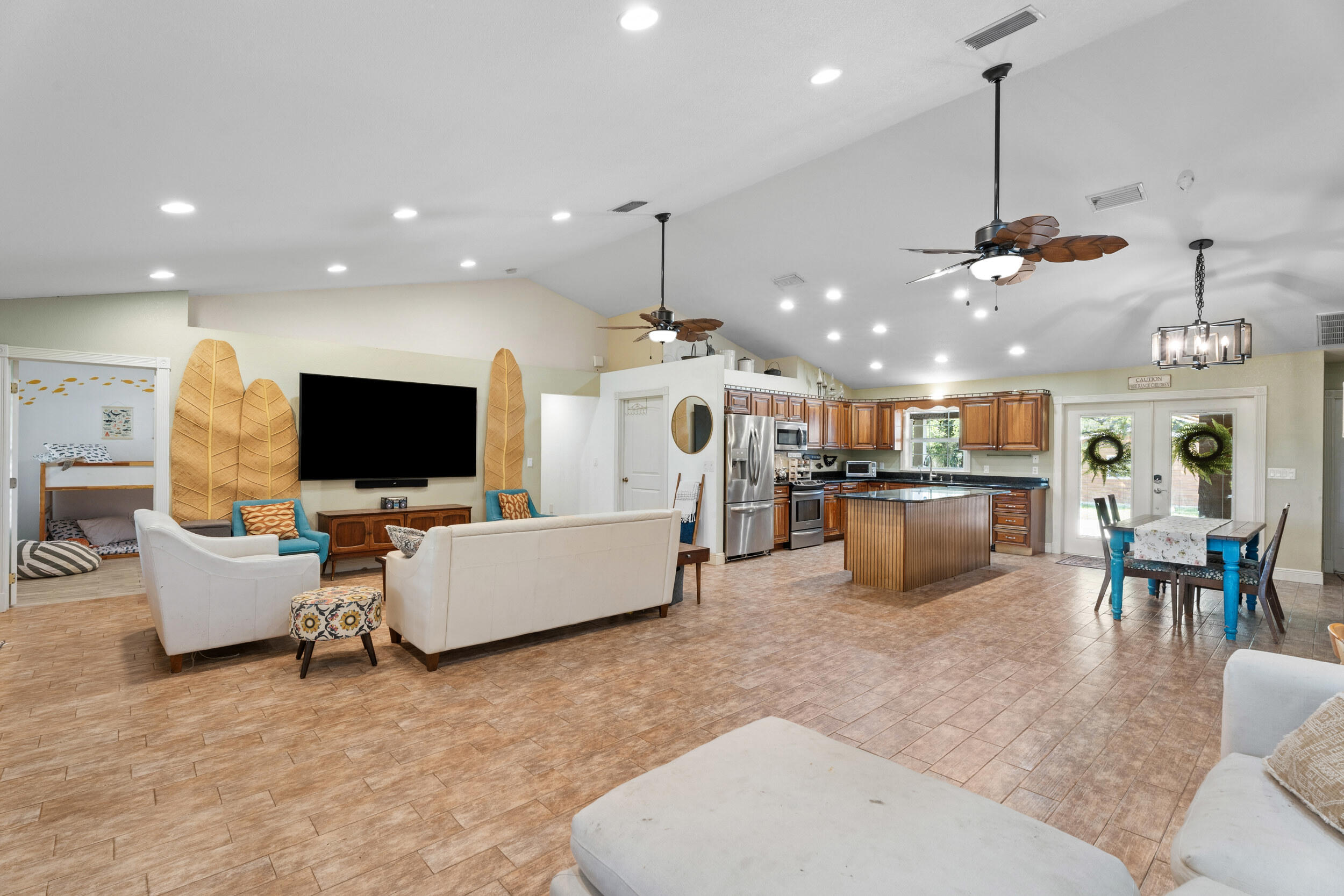 QUAIL WOODS - Residential