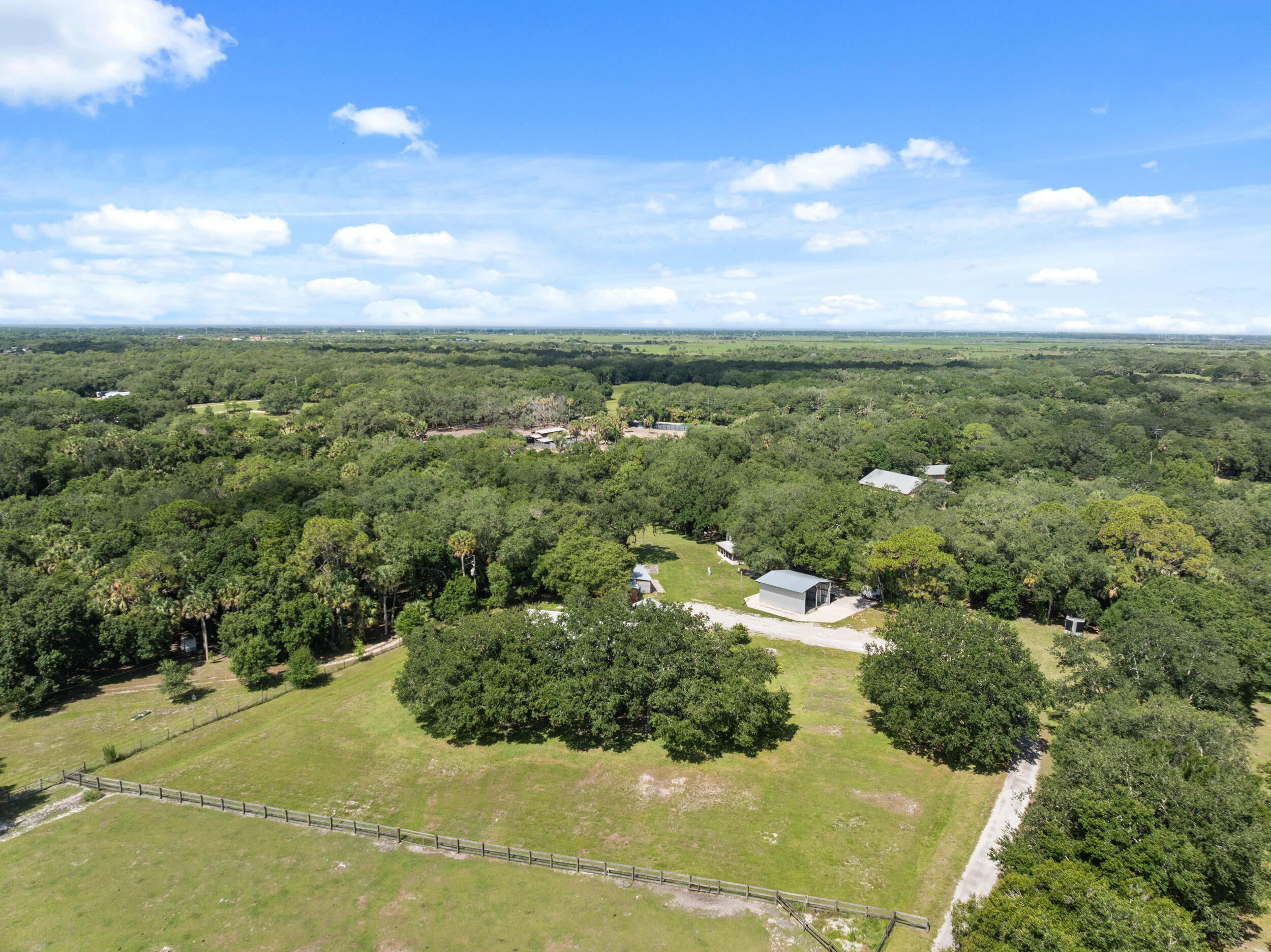 QUAIL WOODS - Residential