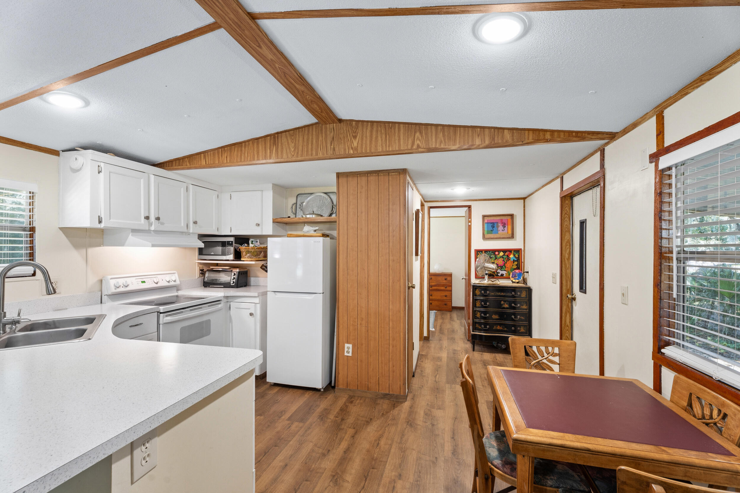 QUAIL WOODS - Residential