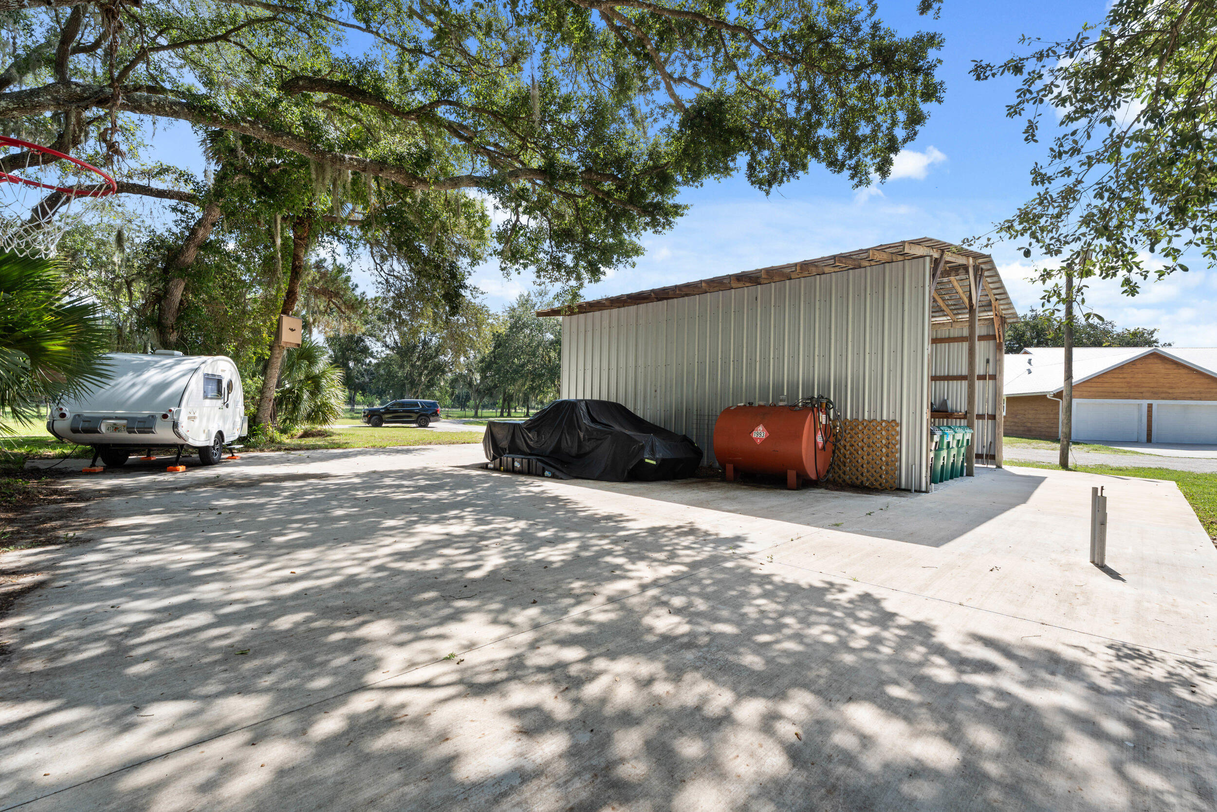 QUAIL WOODS - Residential