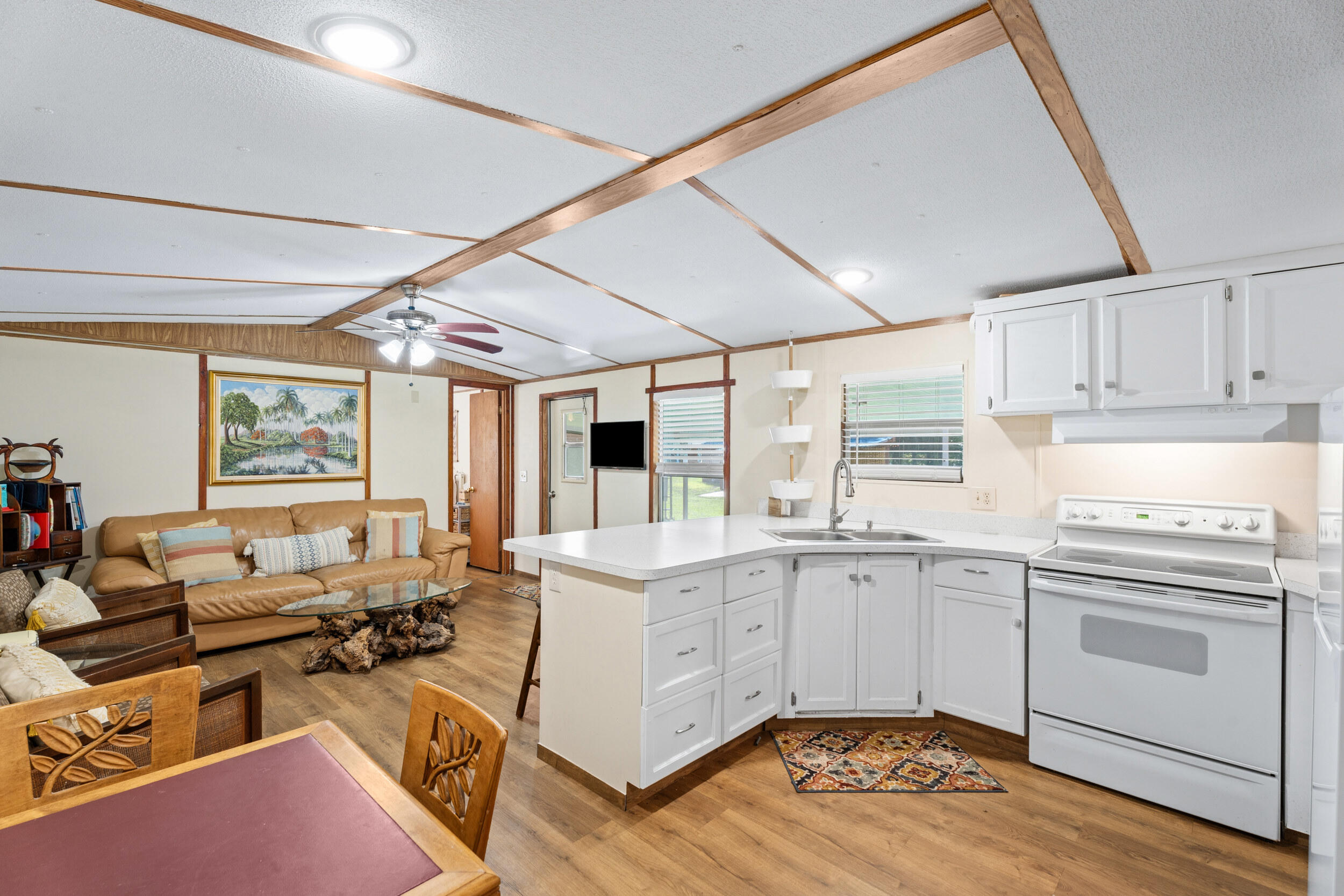 QUAIL WOODS - Residential