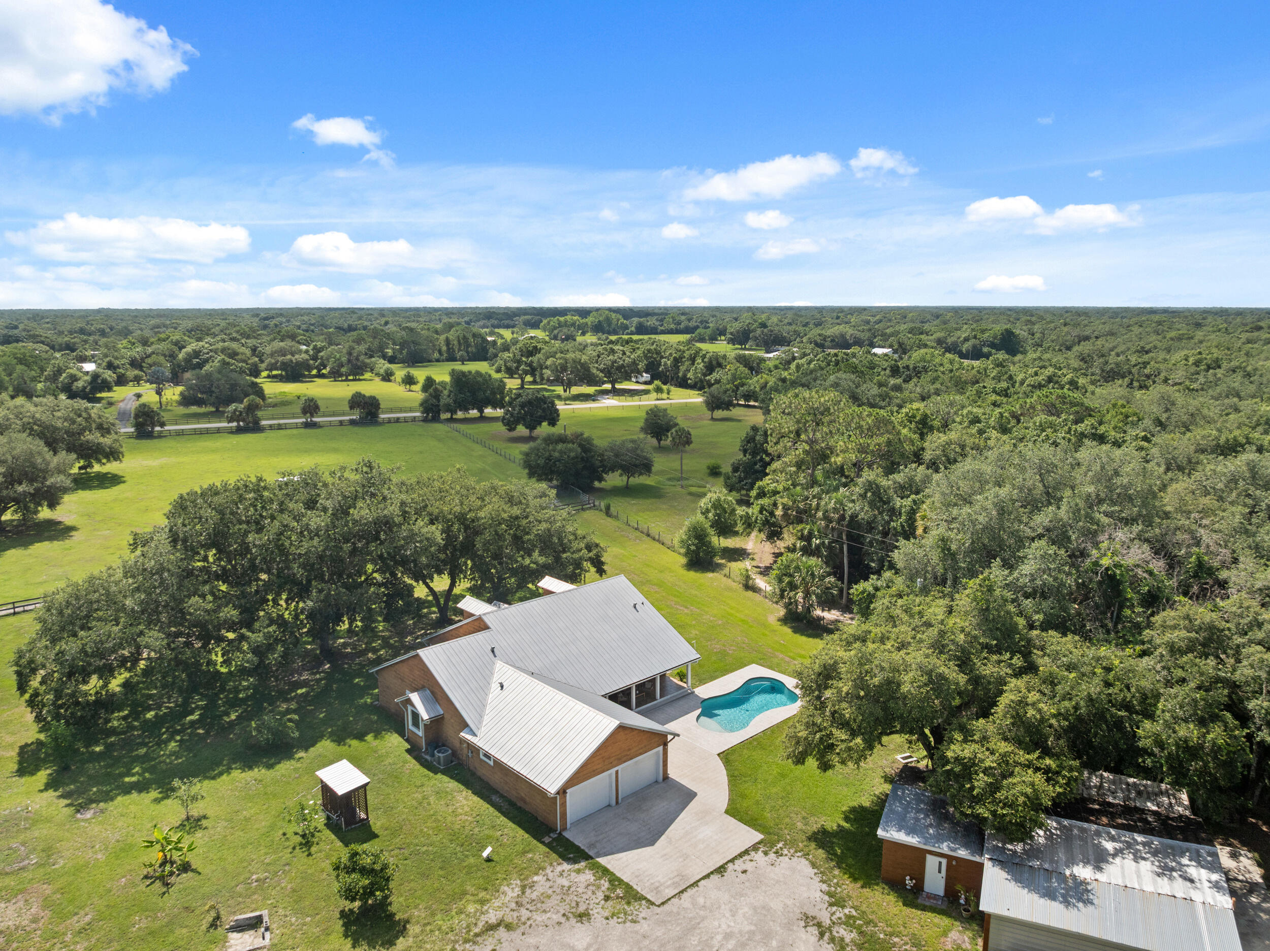 QUAIL WOODS - Residential
