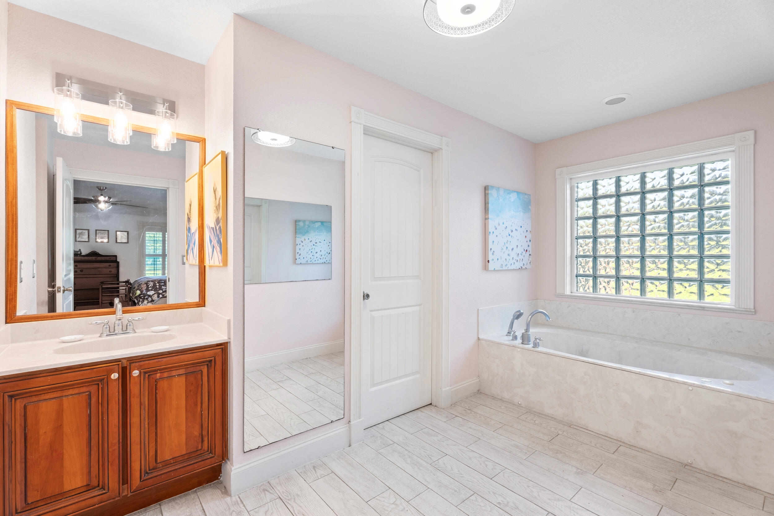 QUAIL WOODS - Residential