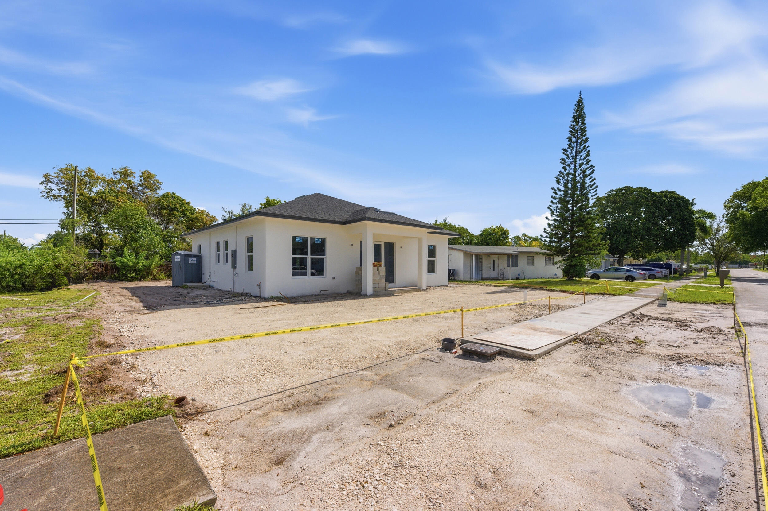 LAUDERDALE MANORS AMD PLAT - Residential