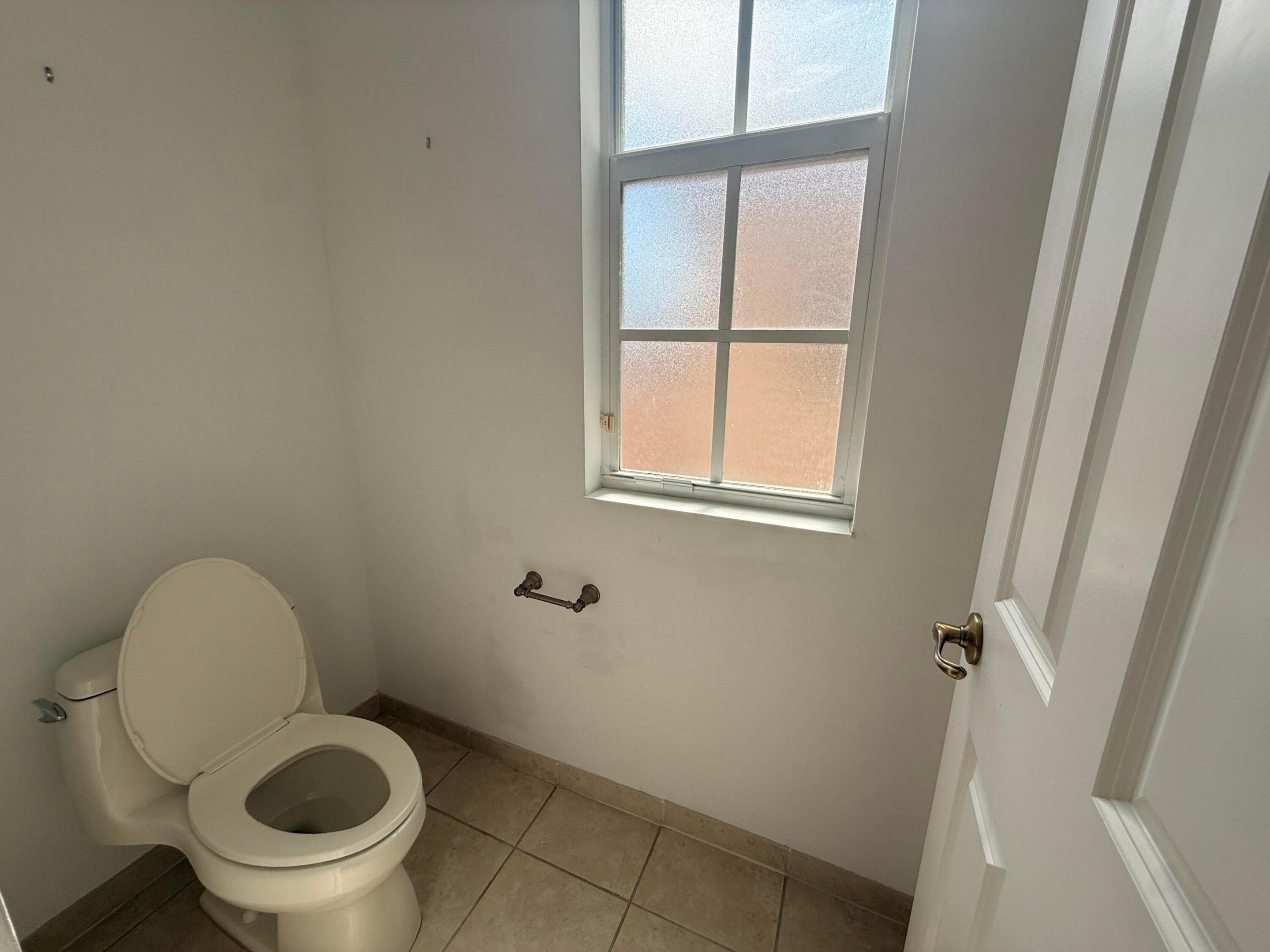 PENINSULA VILLAGE GREENS - Residential Lease
