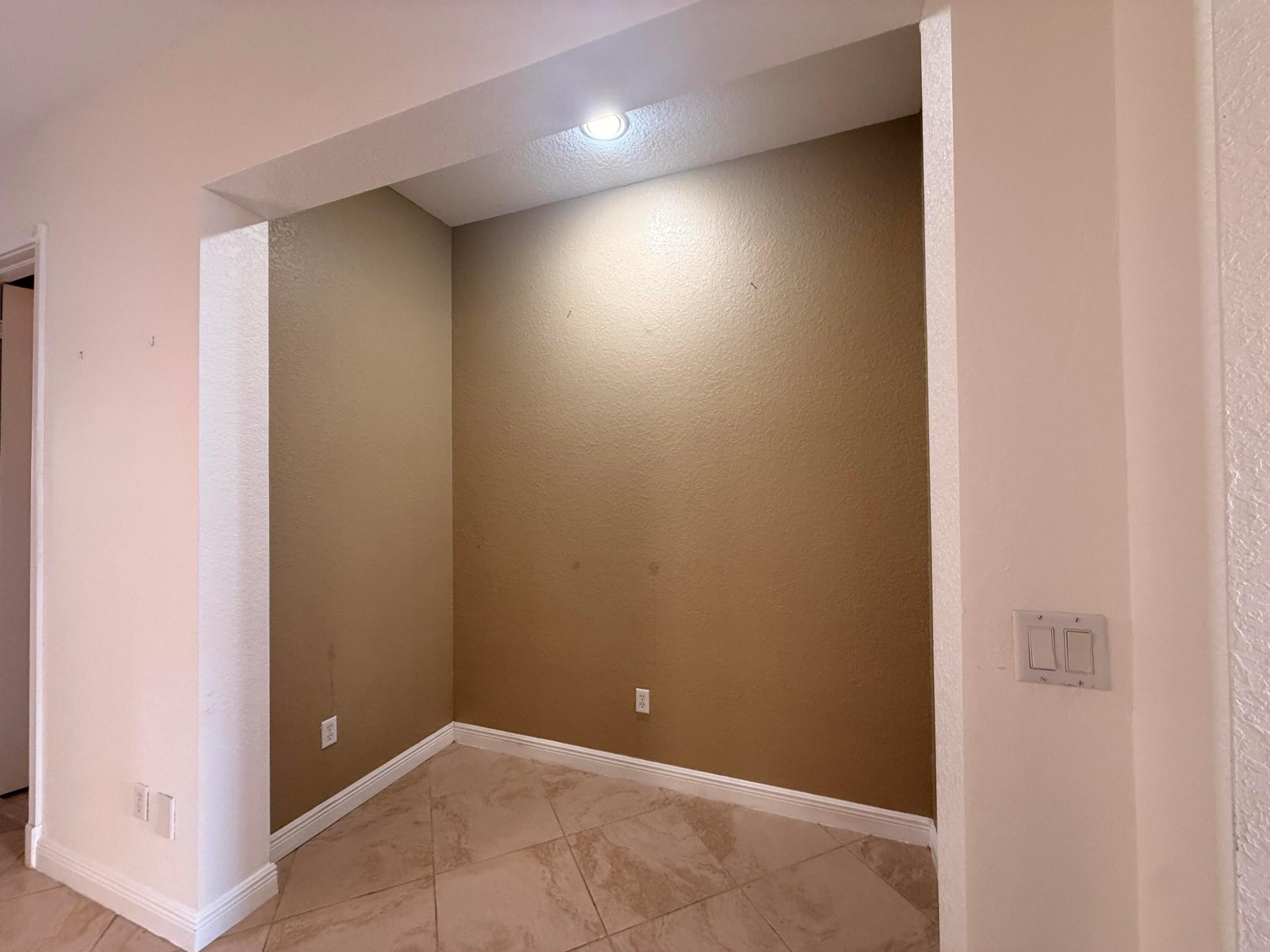 PENINSULA VILLAGE GREENS - Residential Lease