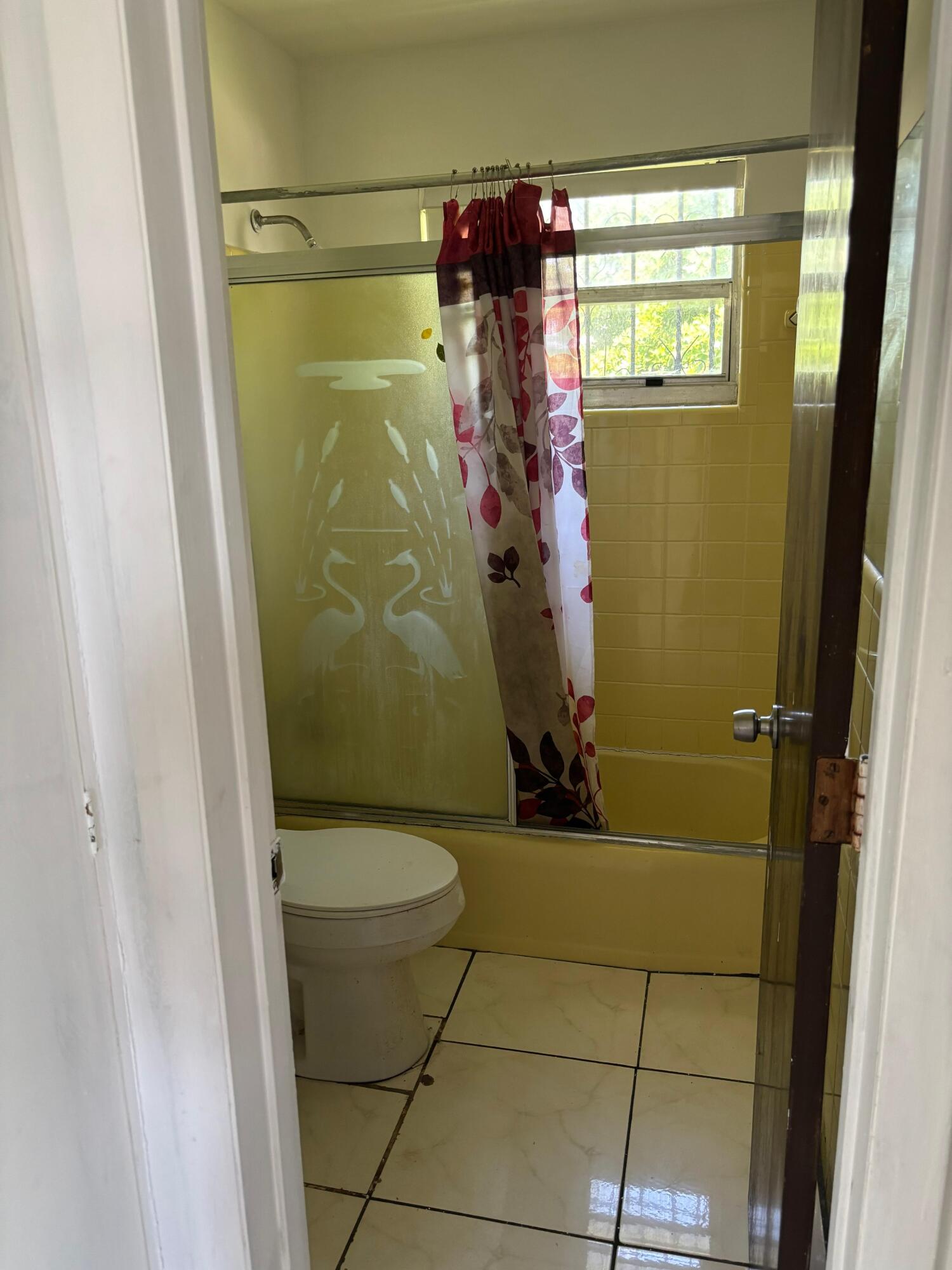 HOLLOWAY ADDN TO BELLE GLADE - Residential