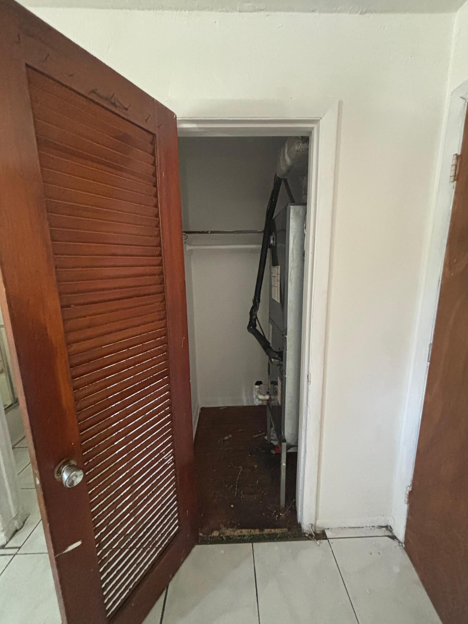HOLLOWAY ADDN TO BELLE GLADE - Residential
