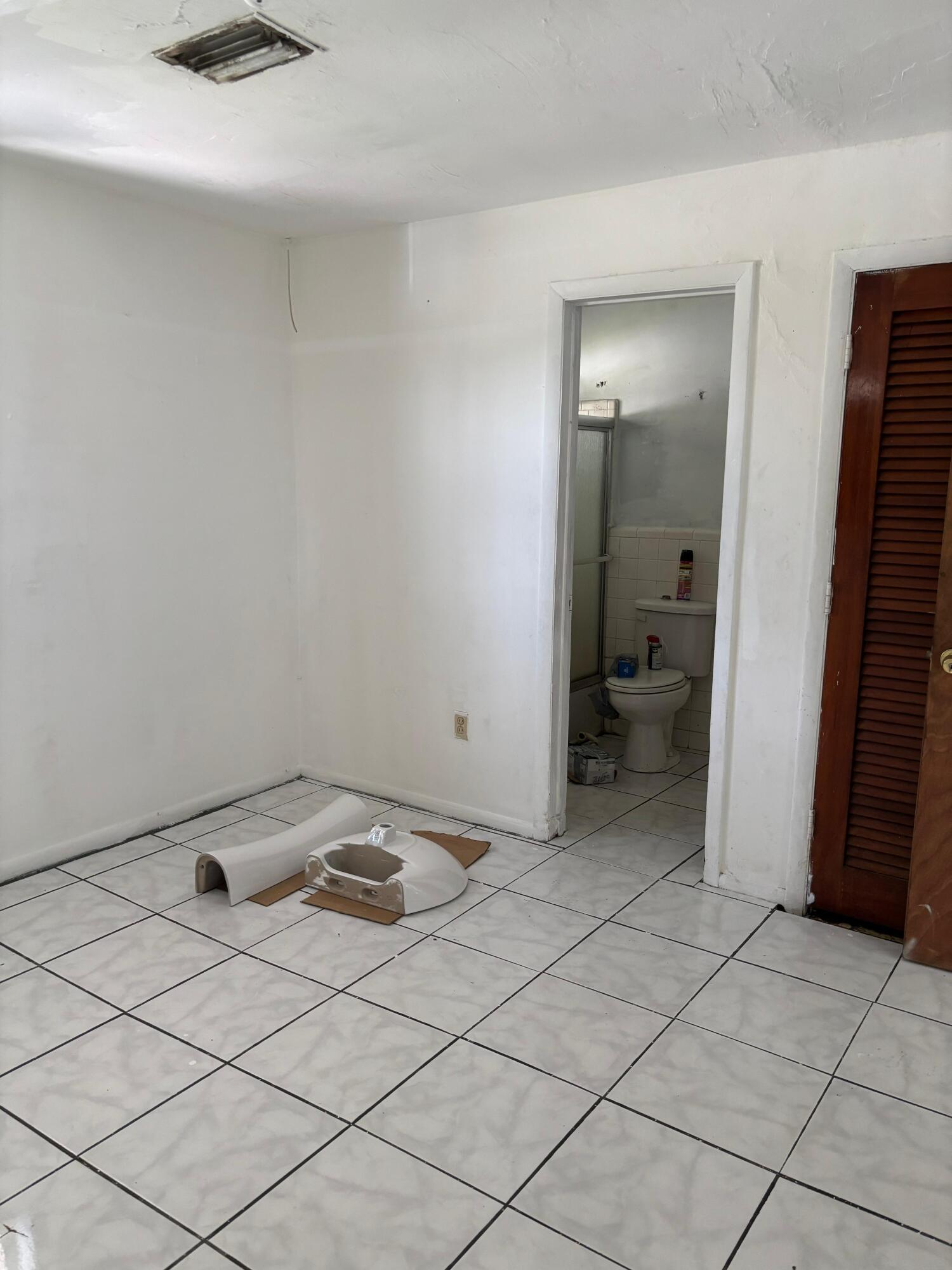 HOLLOWAY ADDN TO BELLE GLADE - Residential