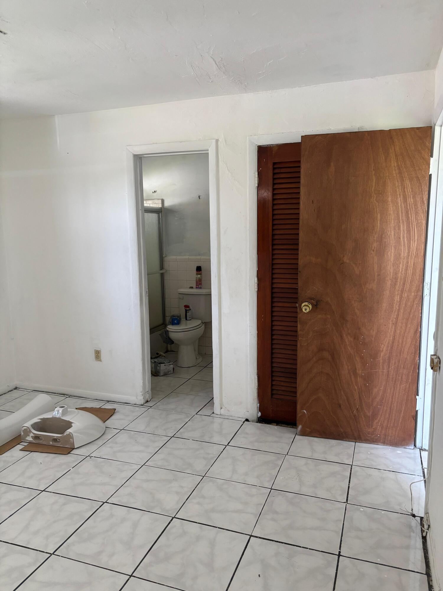 HOLLOWAY ADDN TO BELLE GLADE - Residential
