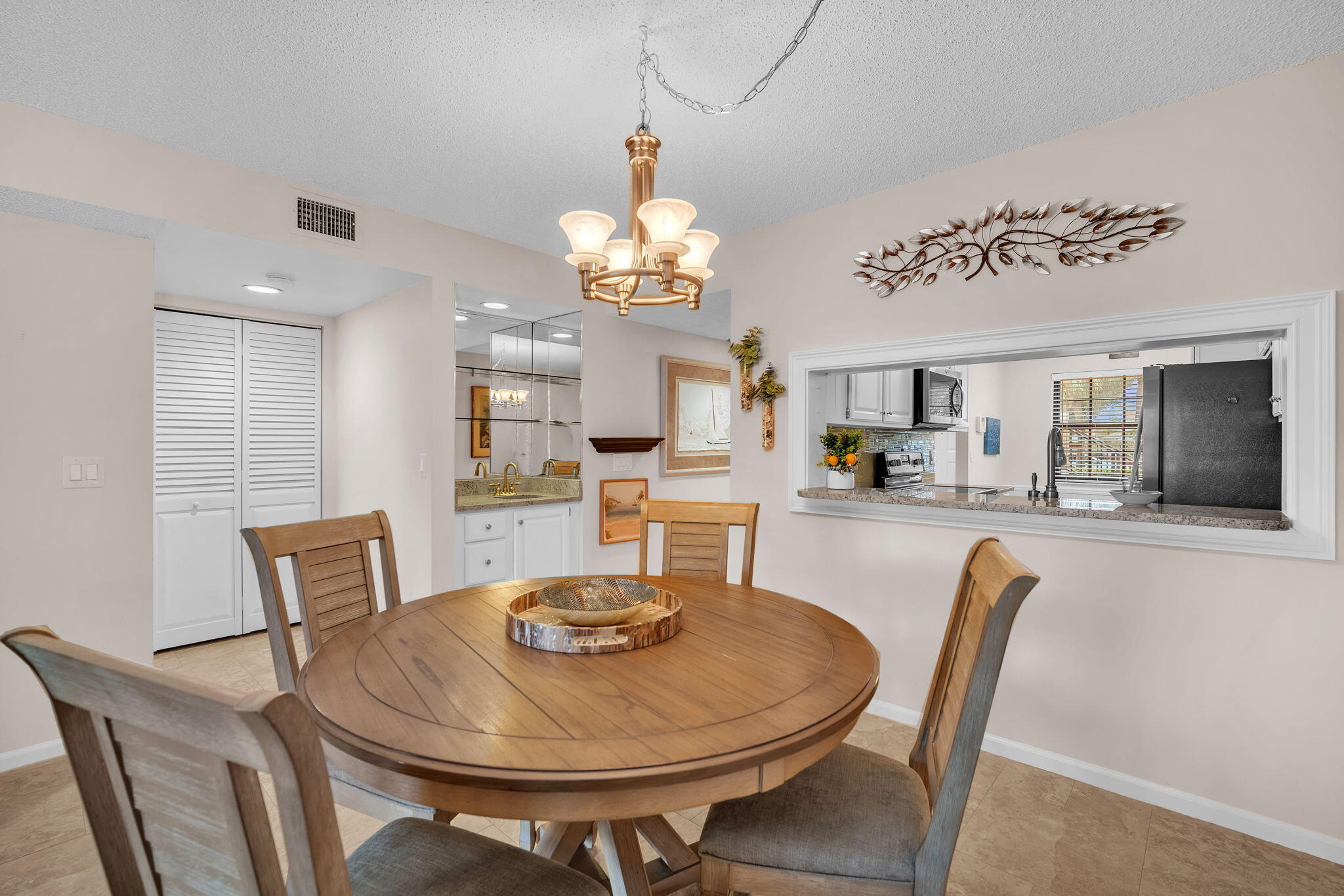 KEYSTONE CONDO - Residential