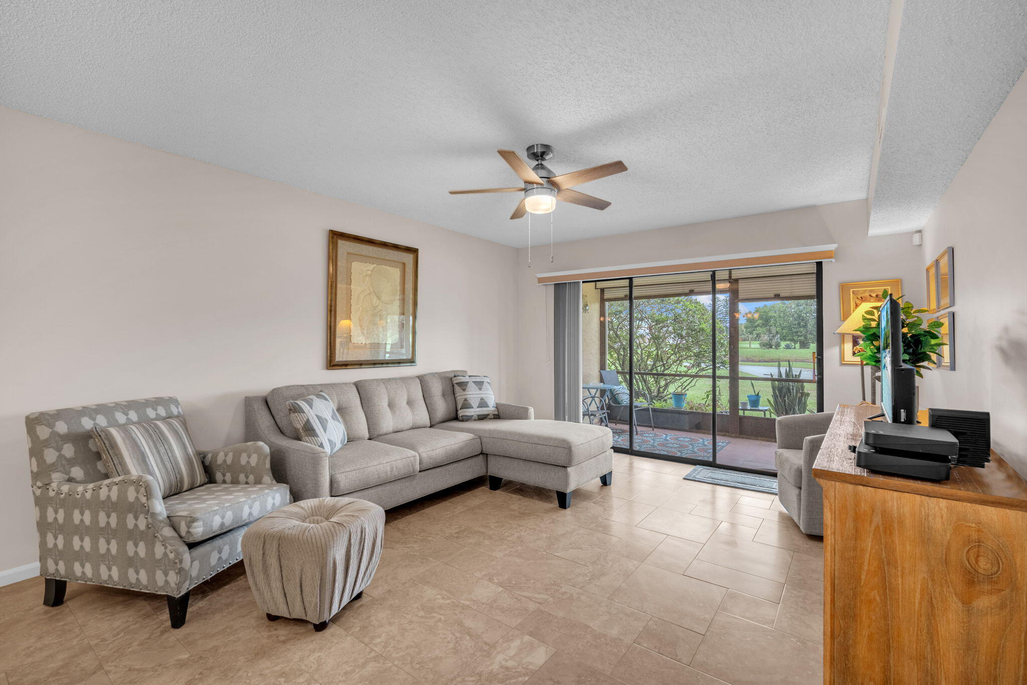 KEYSTONE CONDO - Residential
