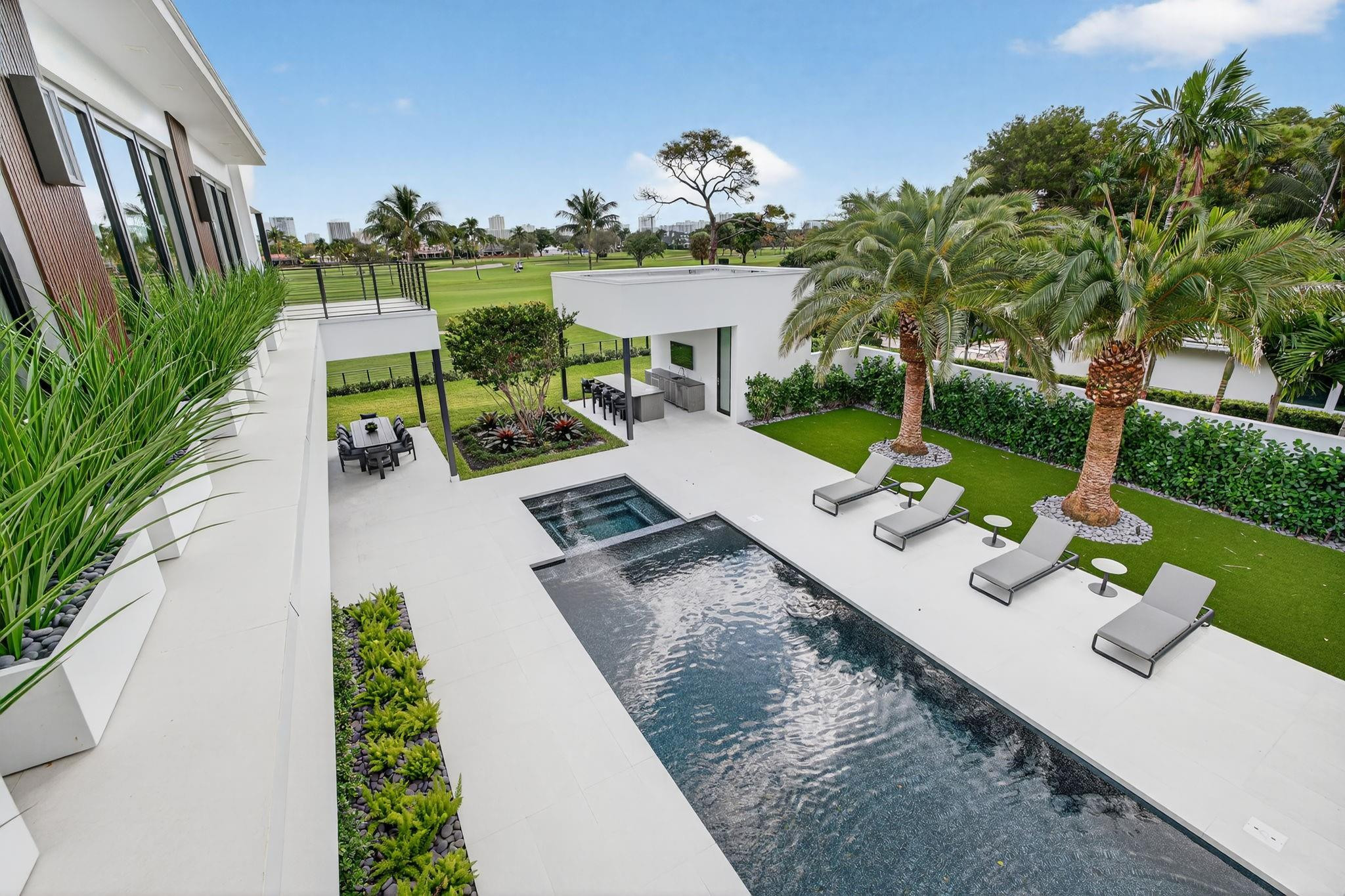 Coral Ridge Country Club - Residential