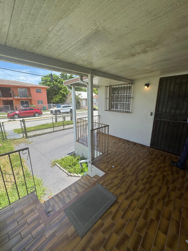 EVANSTON HEIGHTS - Residential Income