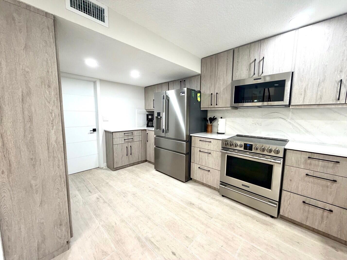 HOMES AT SHERIDAN OCEAN CLUB - Residential