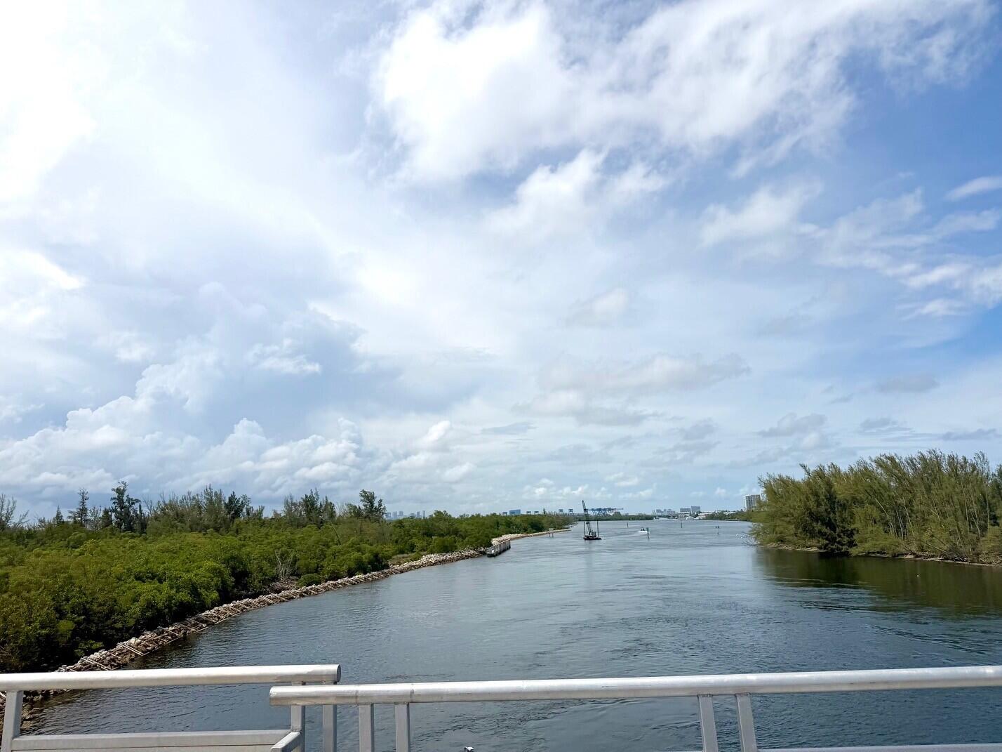 HOMES AT SHERIDAN OCEAN CLUB - Residential