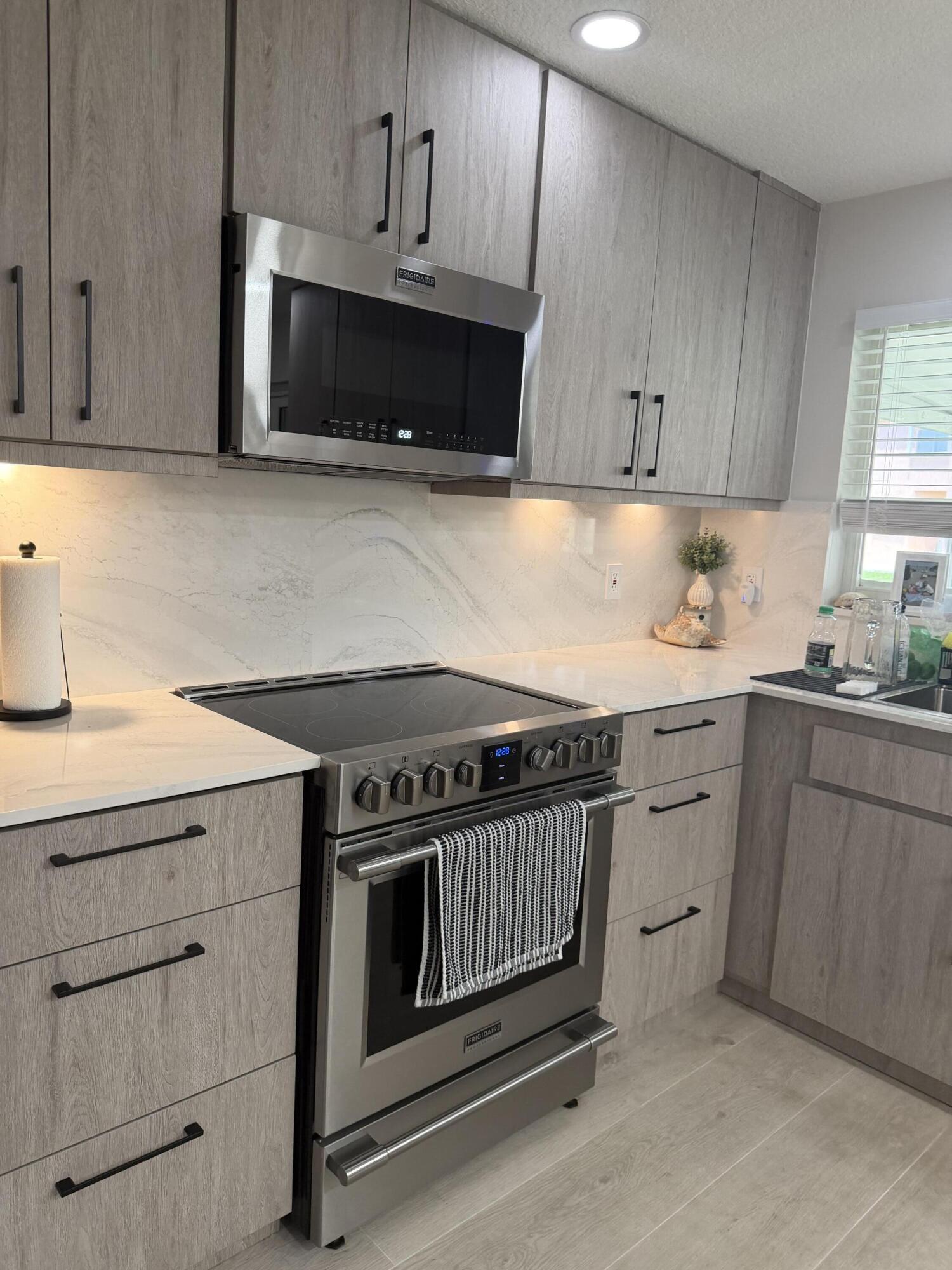 HOMES AT SHERIDAN OCEAN CLUB - Residential