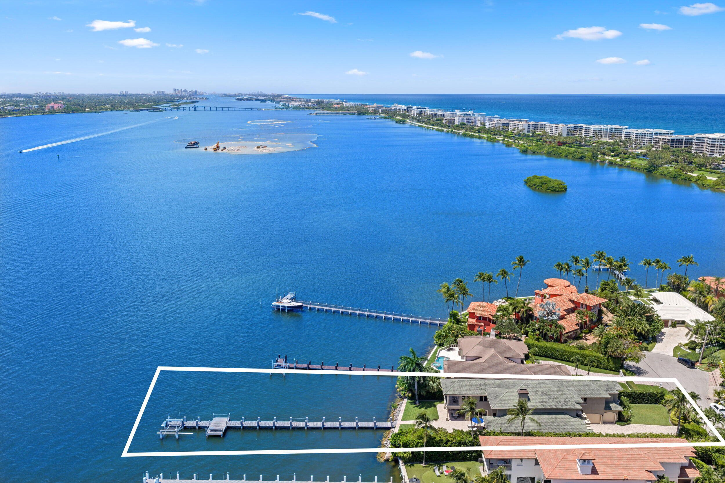 LAKE SHORES LANTANA - Residential