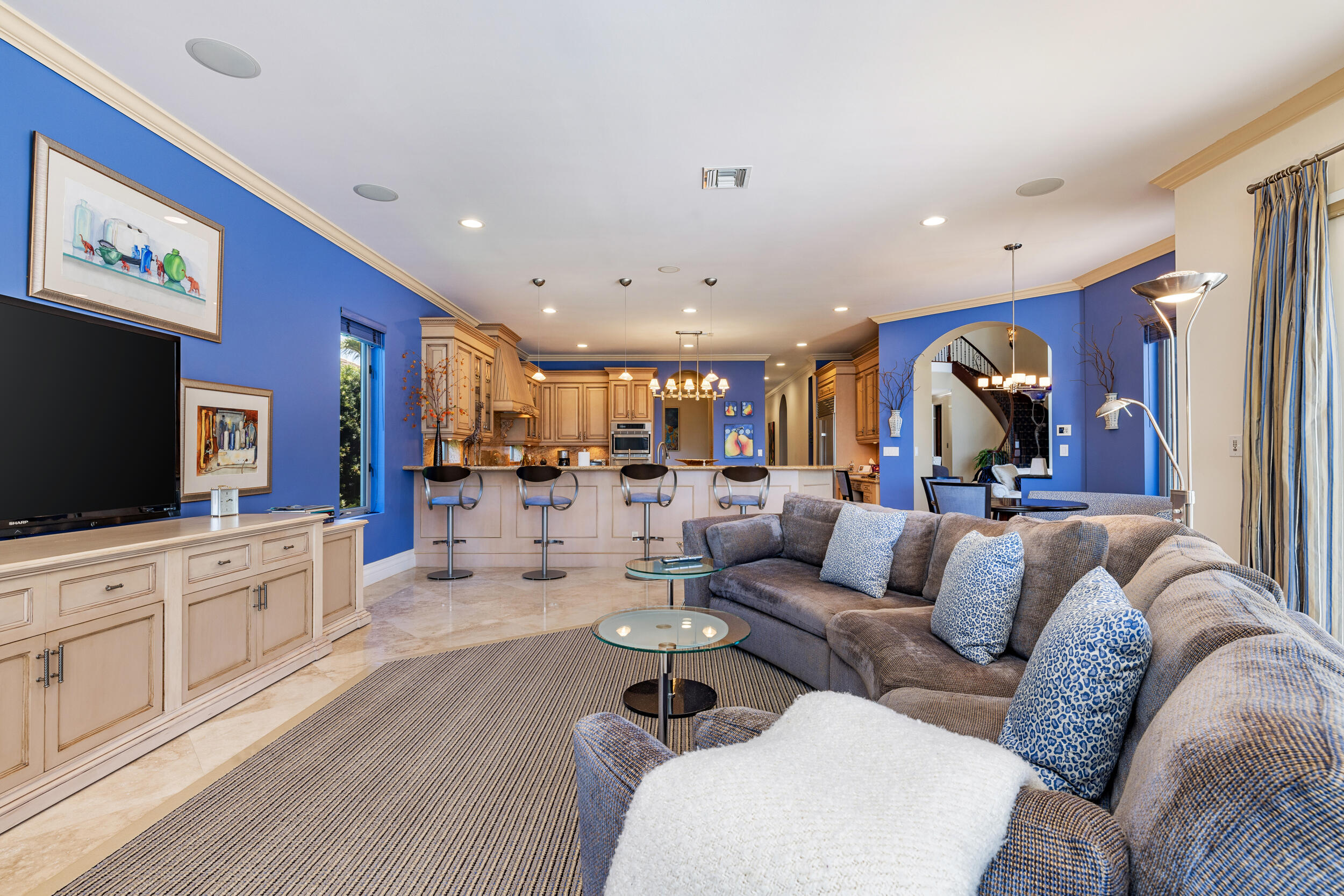 LAKE SHORES LANTANA - Residential