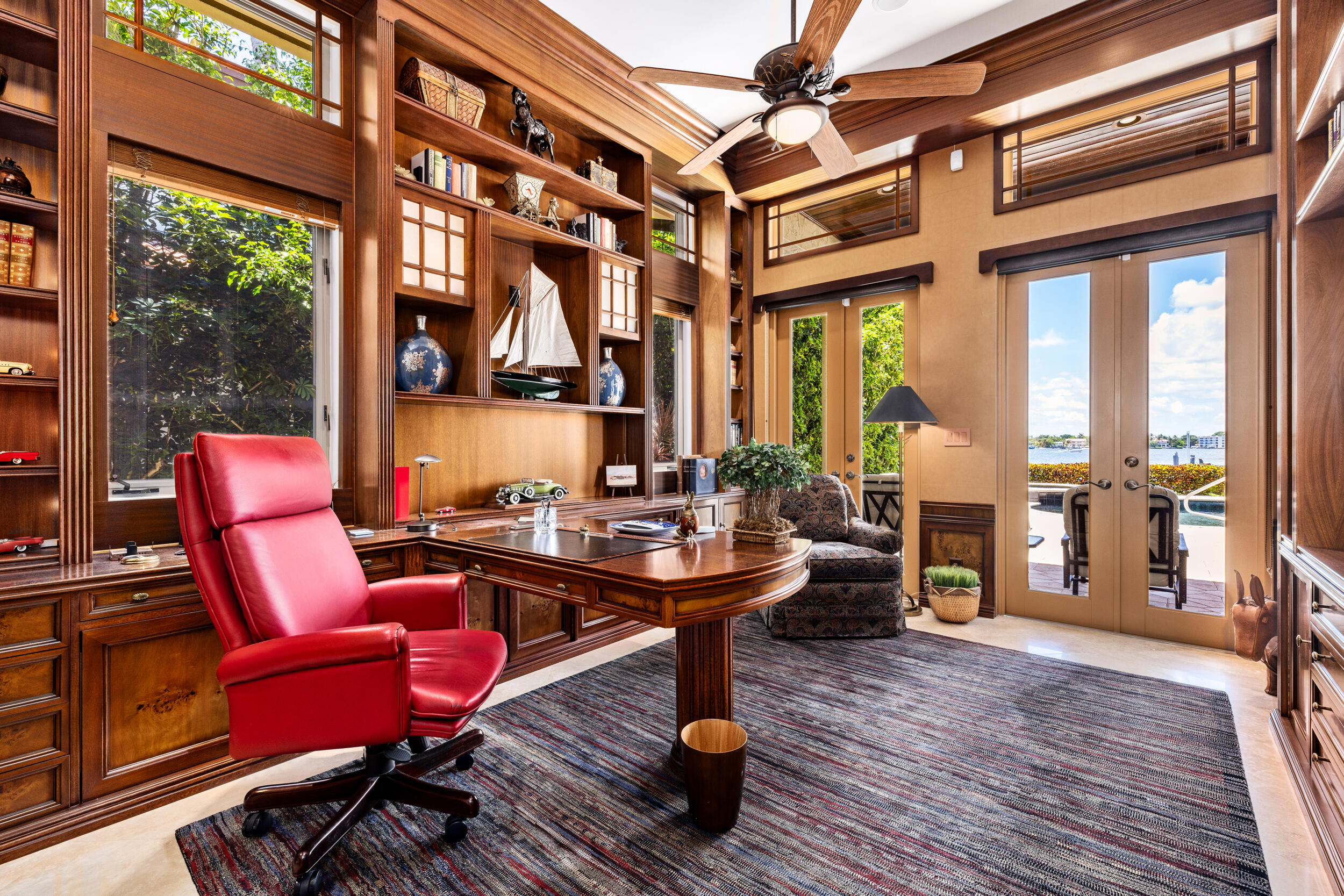 LAKE SHORES LANTANA - Residential