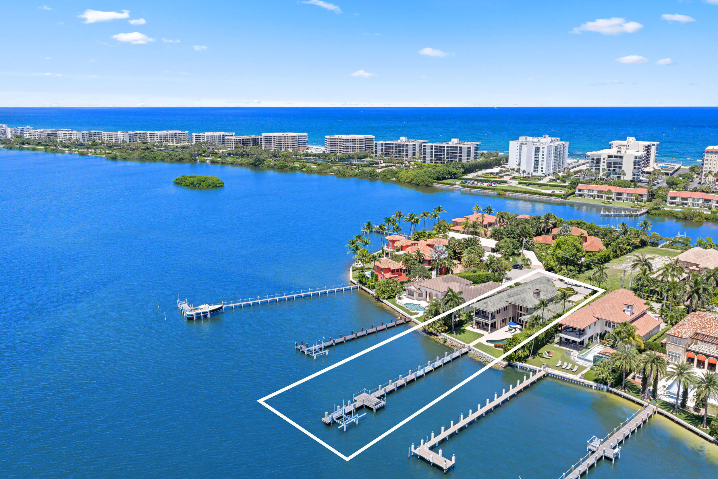 LAKE SHORES LANTANA - Residential