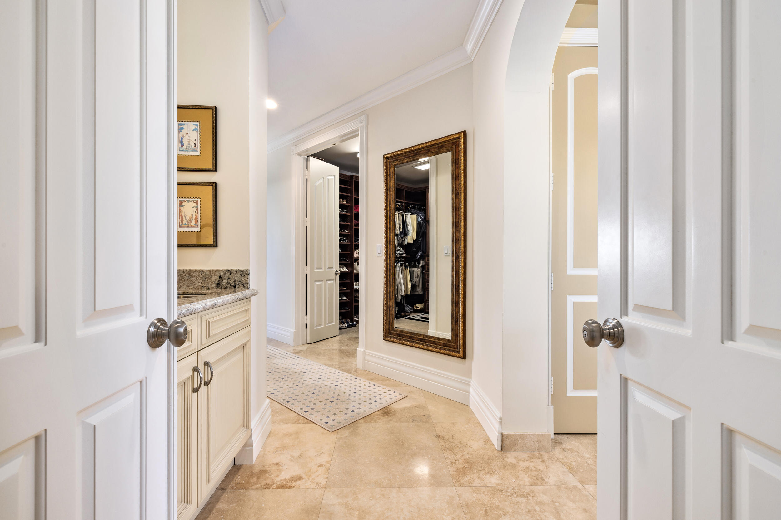 LAKE SHORES LANTANA - Residential