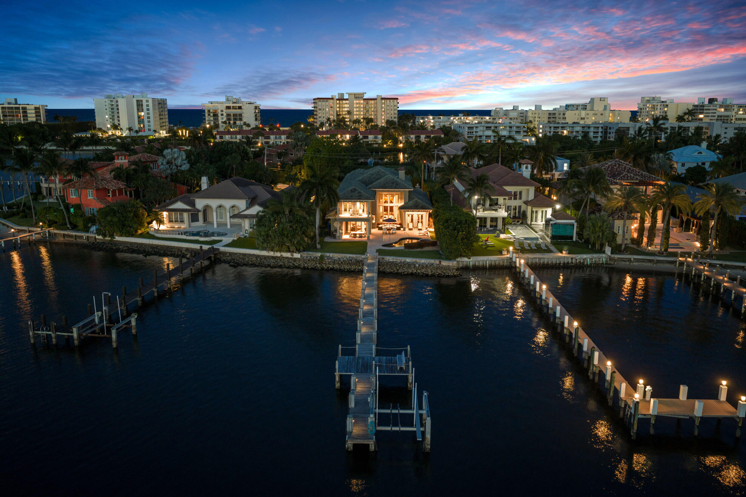 LAKE SHORES LANTANA - Residential