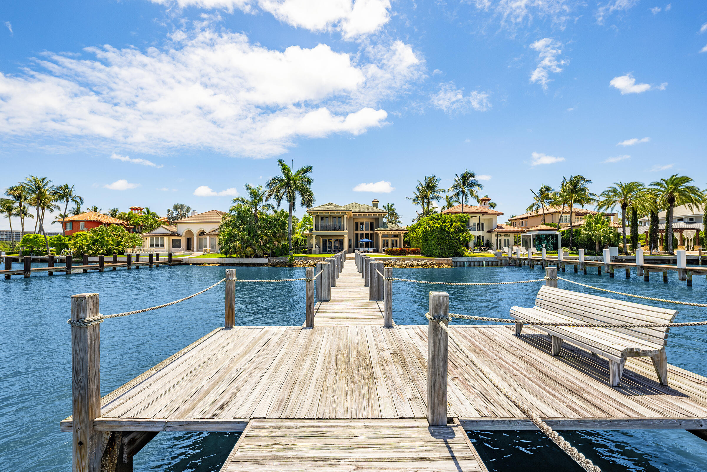 LAKE SHORES LANTANA - Residential
