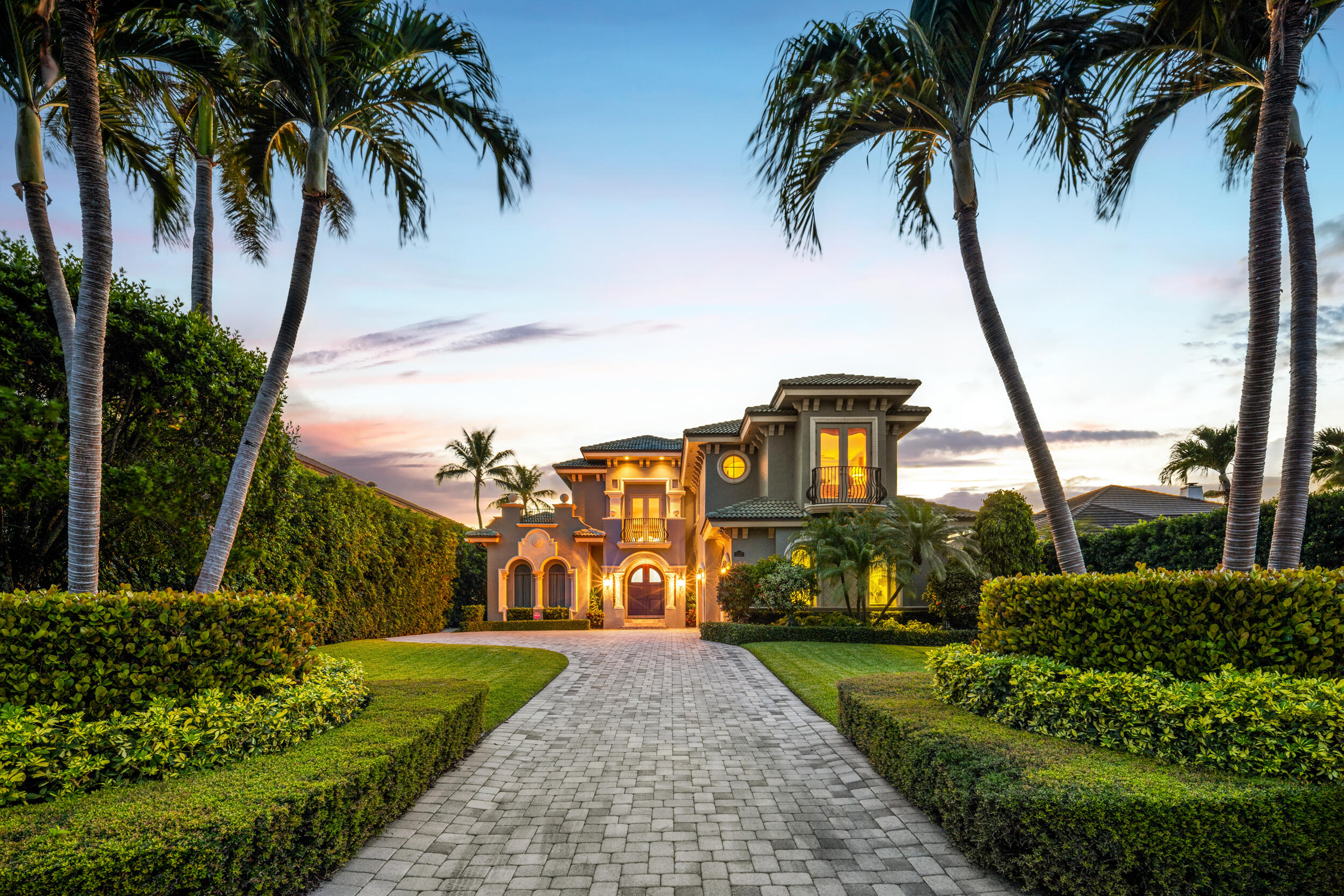 LAKE SHORES LANTANA - Residential