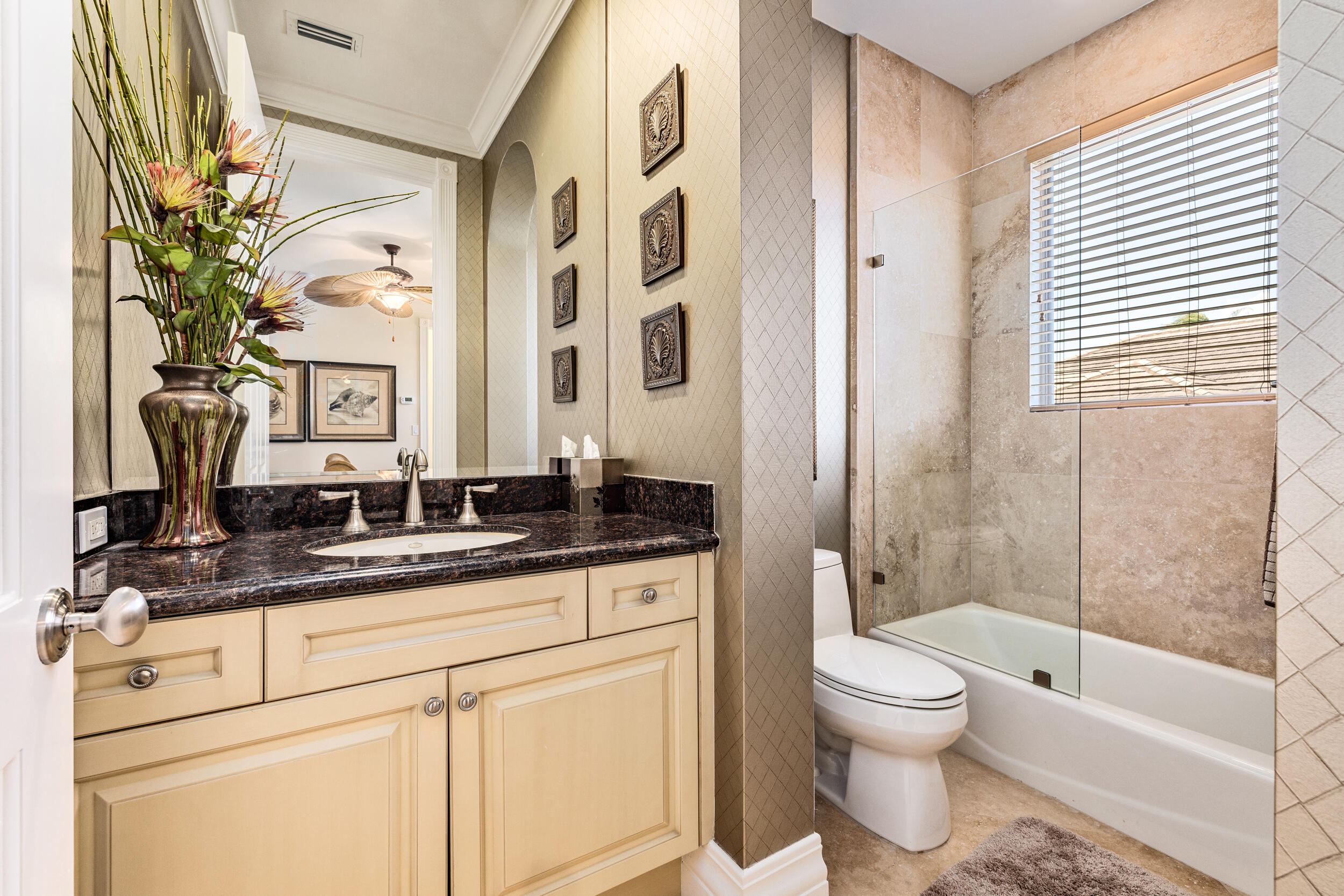 LAKE SHORES LANTANA - Residential