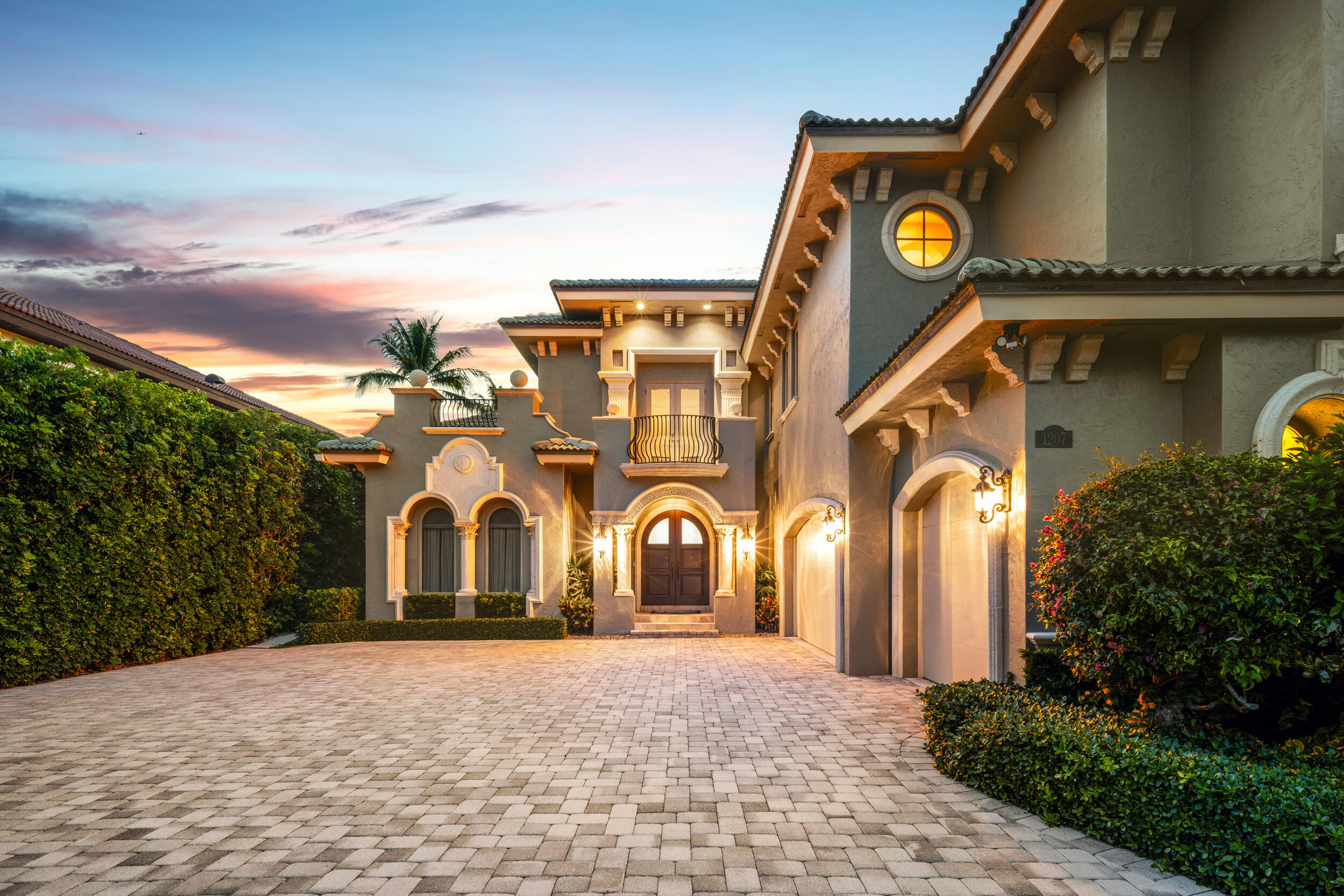LAKE SHORES LANTANA - Residential