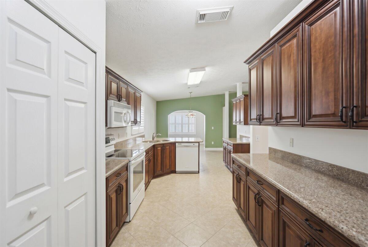 PALM GROVE SUBDIVISION - Residential