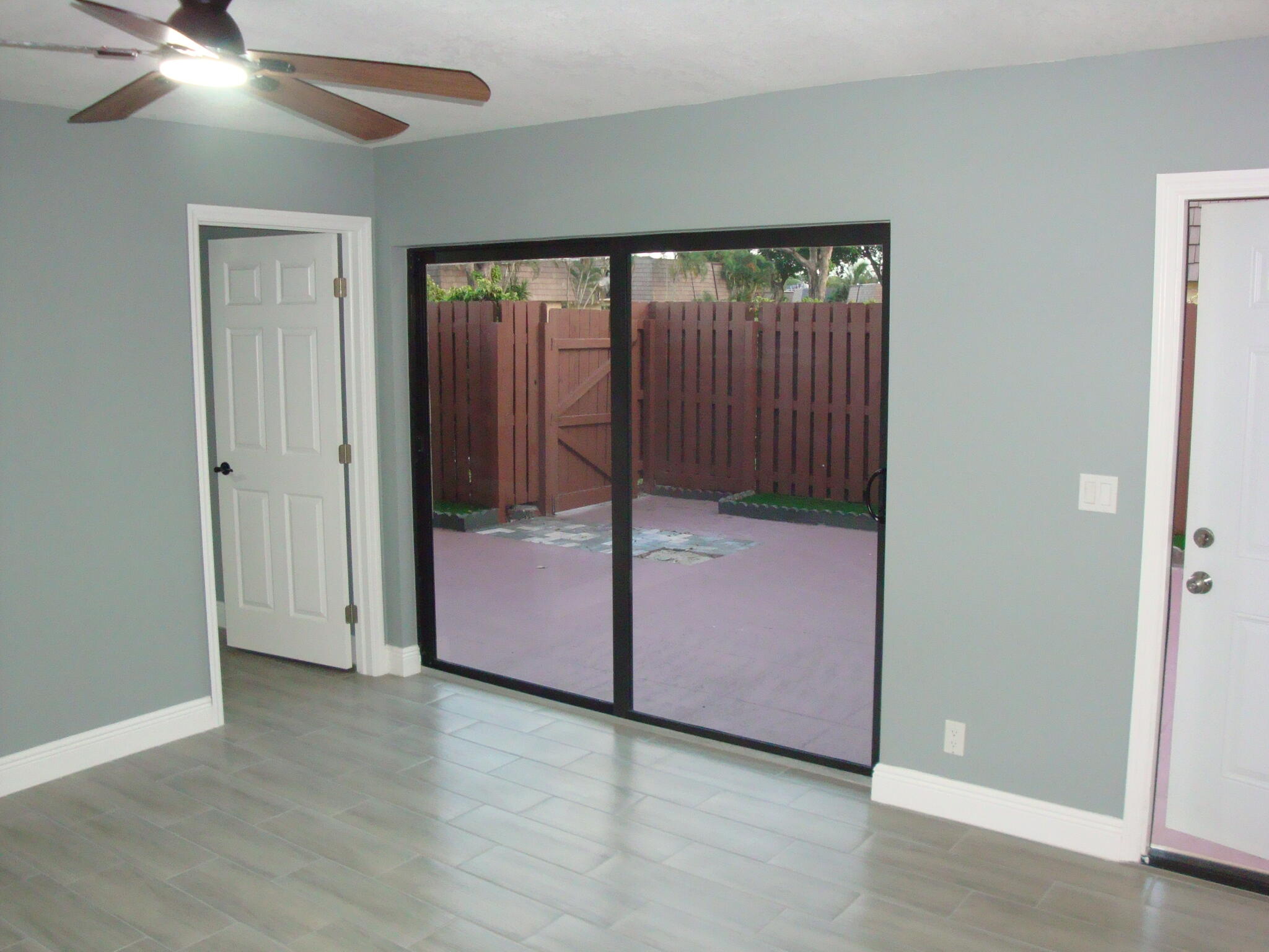 SPRINGDALE HOMES - Residential