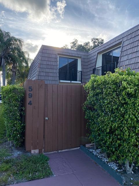 SPRINGDALE HOMES - Residential