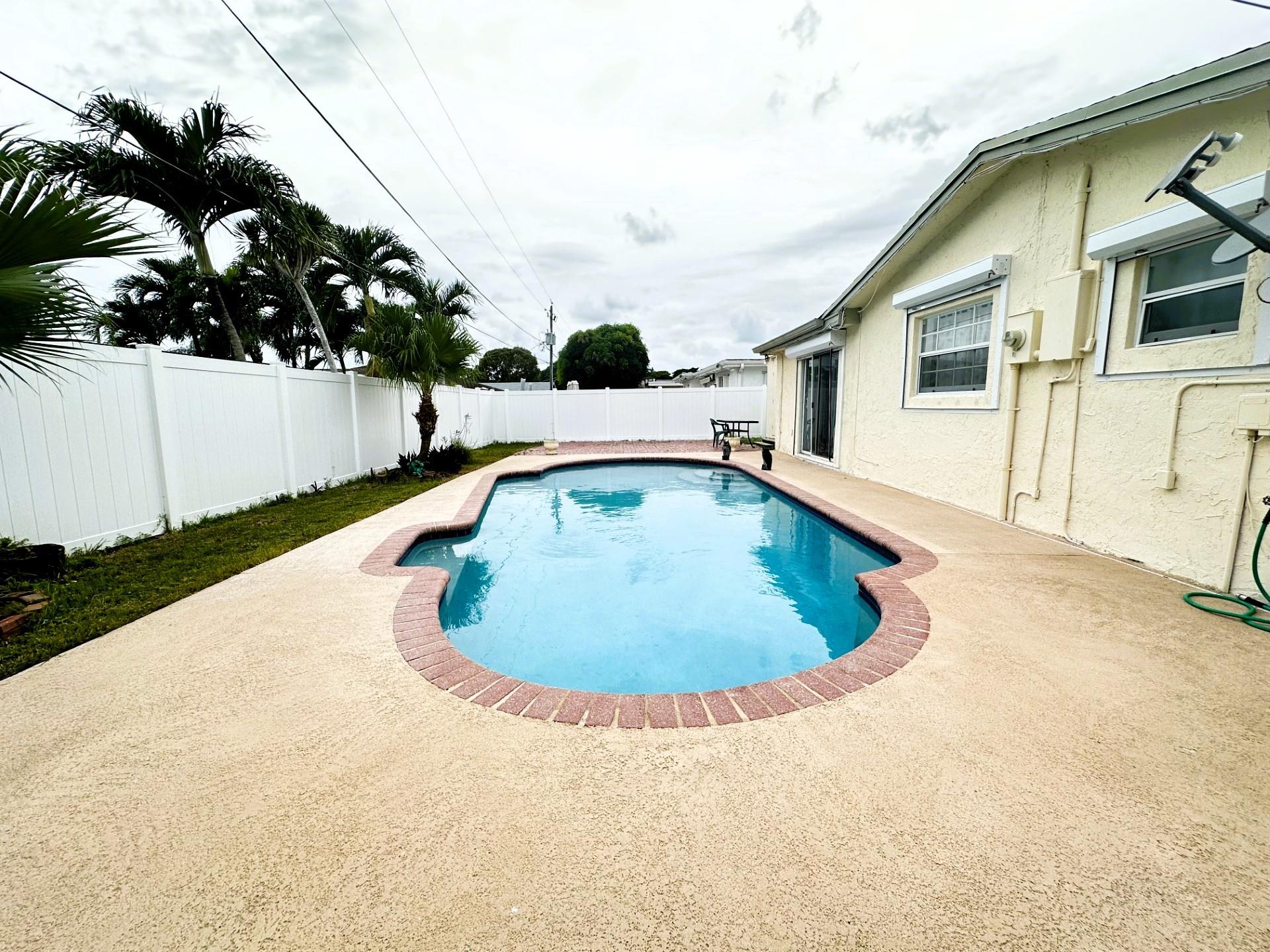West Deerfield Beach 42-4 - Residential