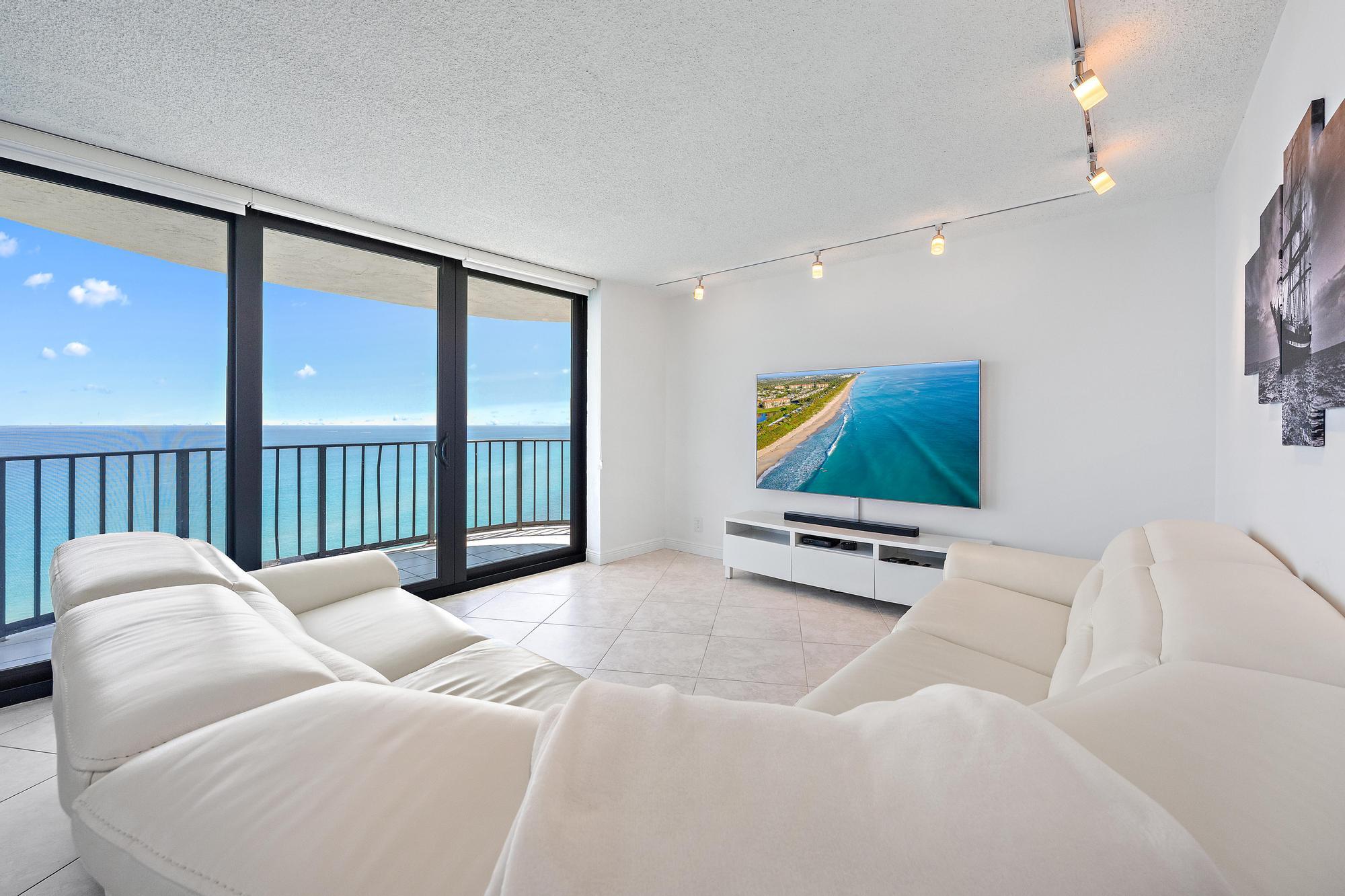 CONNEMARA CONDO - Residential