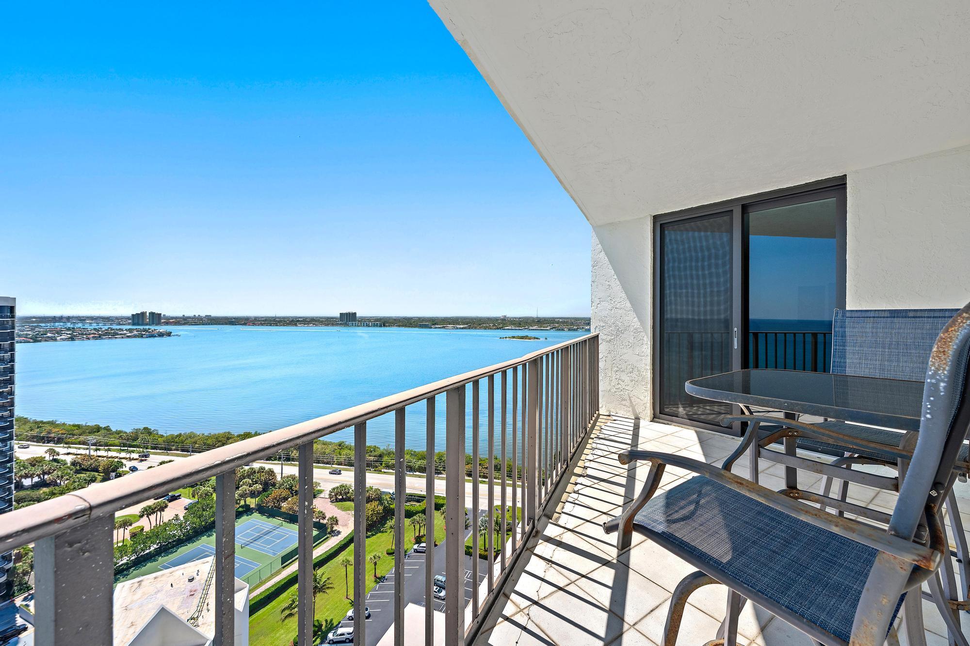 CONNEMARA CONDO - Residential