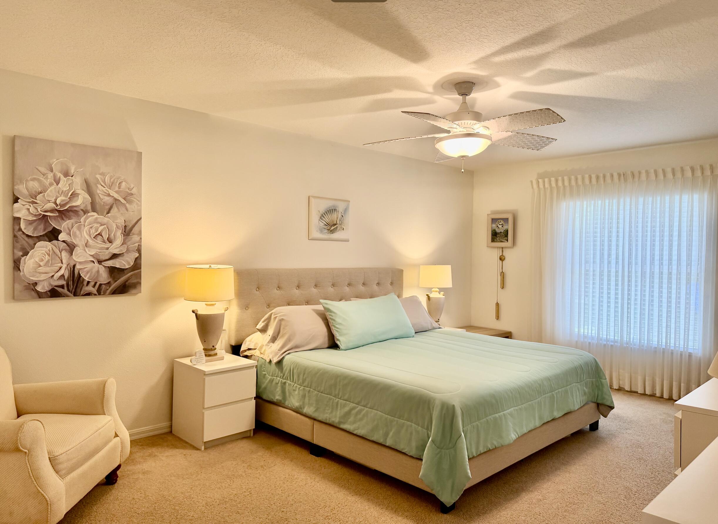 PALM LAKES GARDENS - Residential
