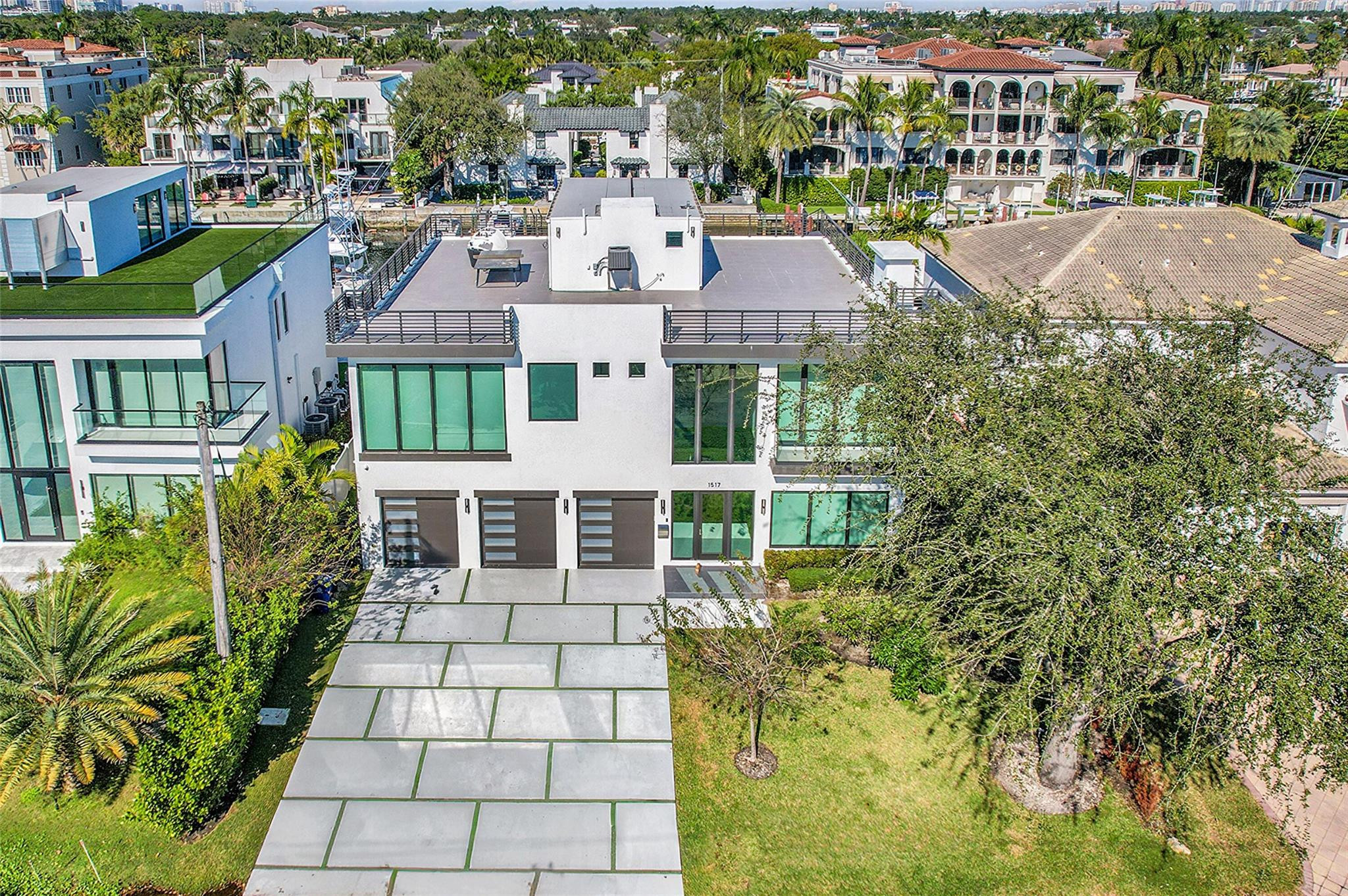 LAUDERDALE HARBORS SEC A RESUB - Residential