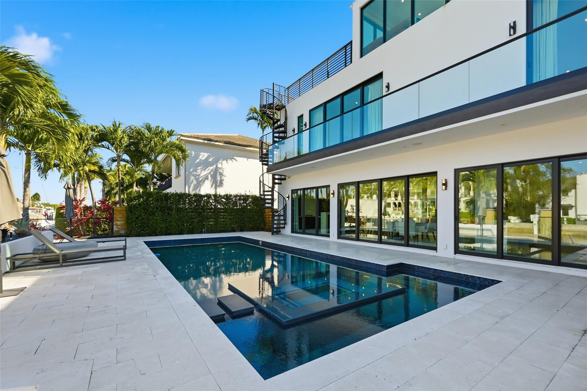 LAUDERDALE HARBORS SEC A RESUB - Residential