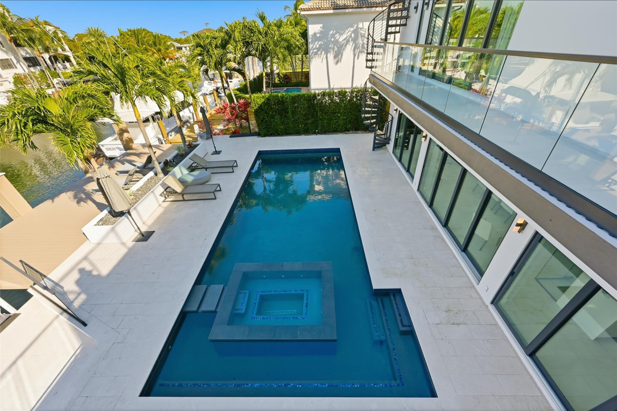 LAUDERDALE HARBORS SEC A RESUB - Residential