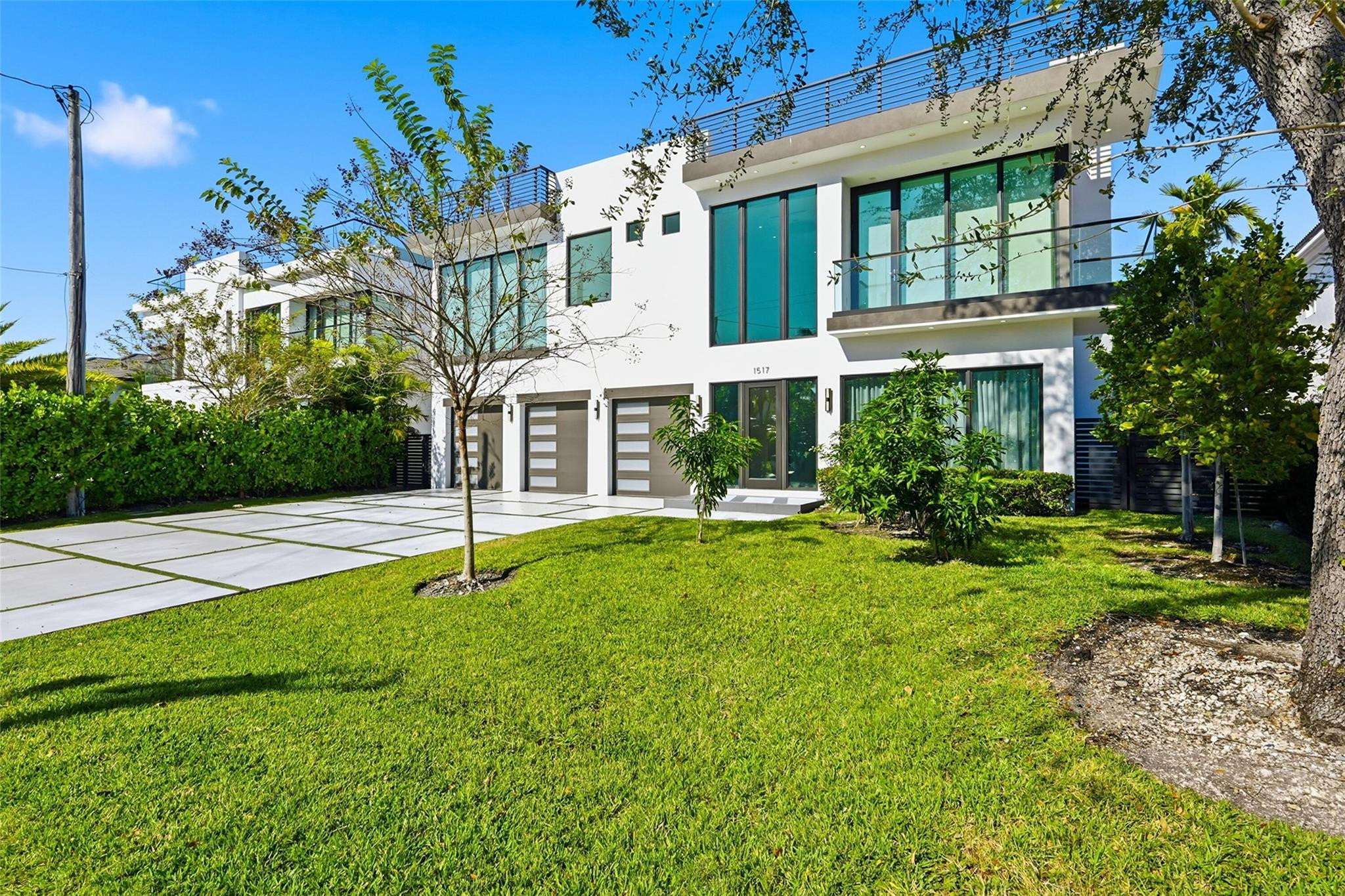 LAUDERDALE HARBORS SEC A RESUB - Residential