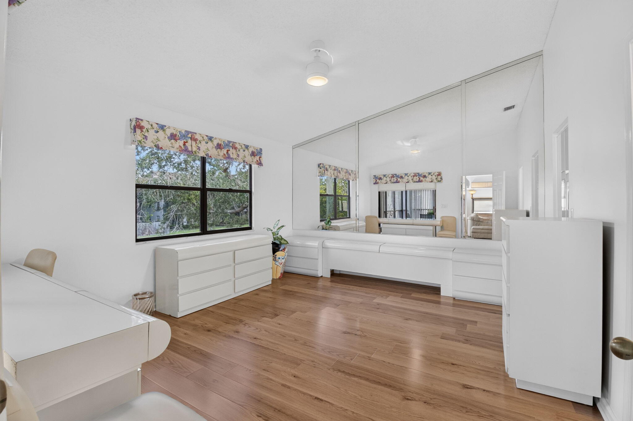 CLEARBROOK VILLAGE CONDO AT BANYAN SPRINGS - Residential