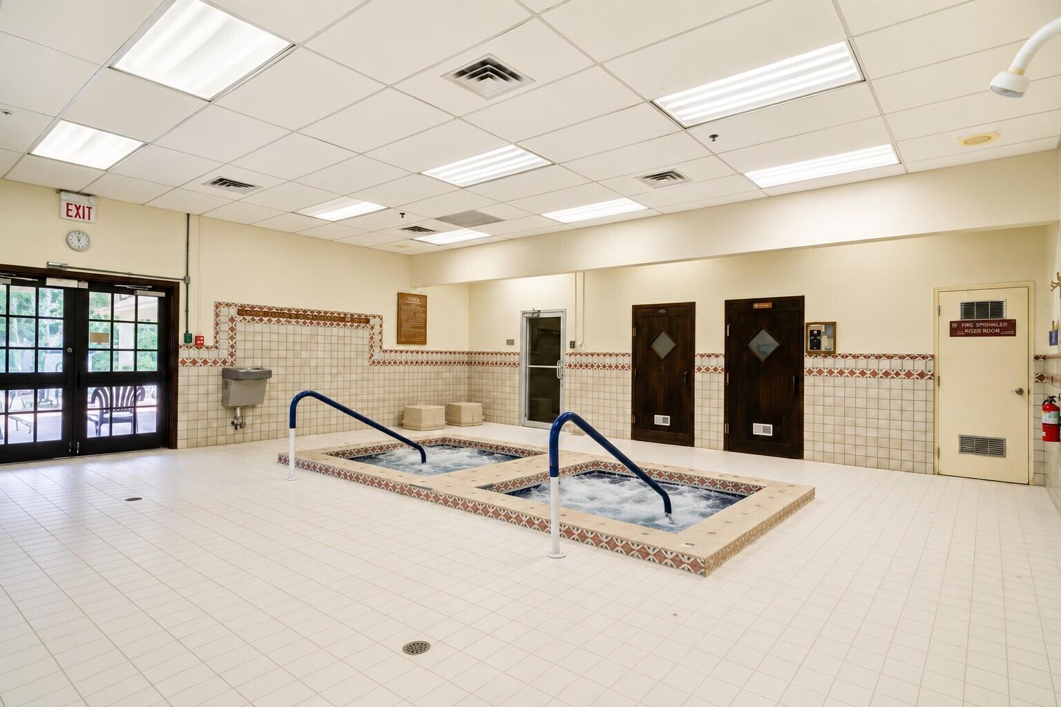 CLEARBROOK VILLAGE CONDO AT BANYAN SPRINGS - Residential