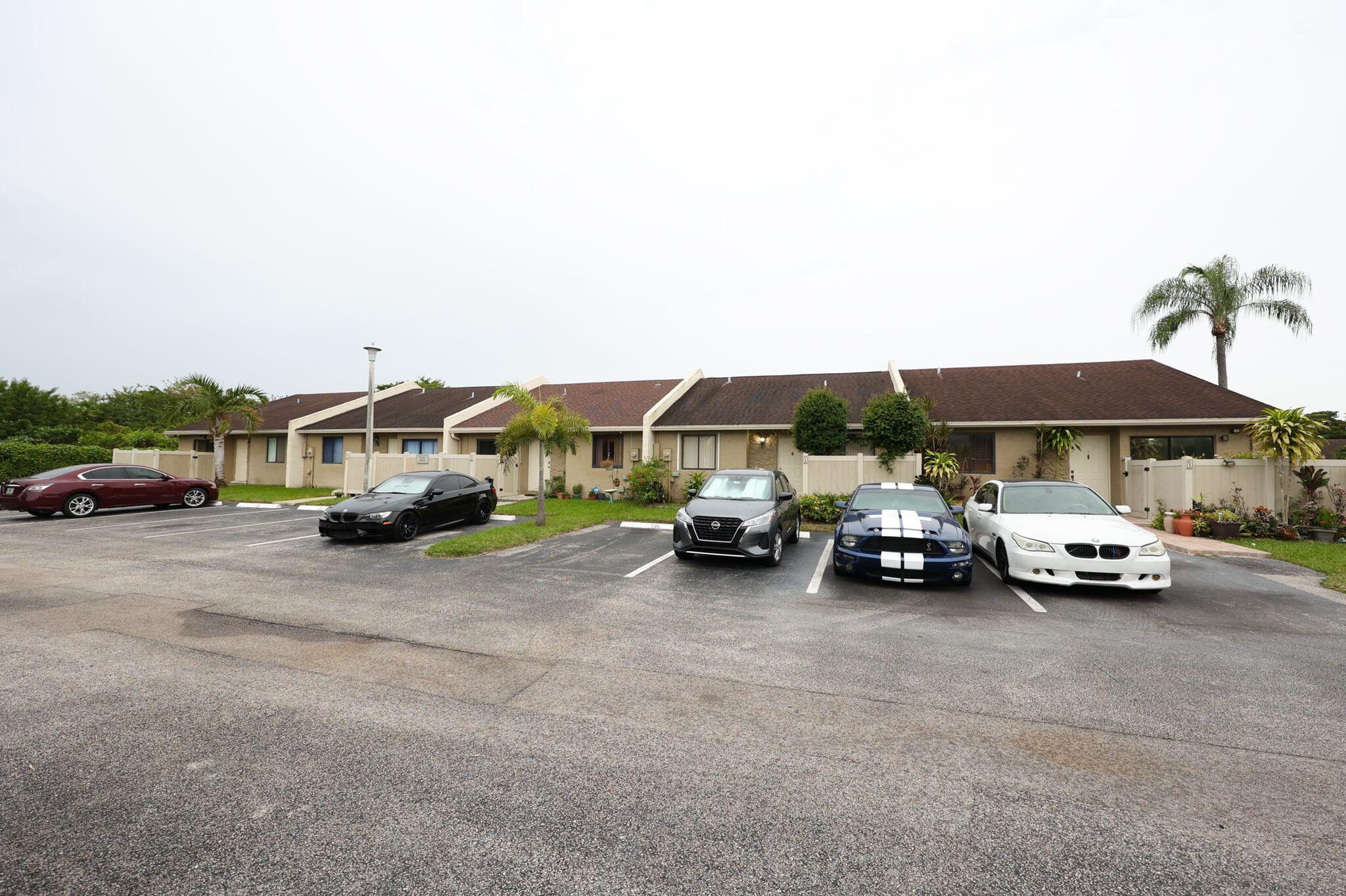 BOCA BEND - Residential Lease