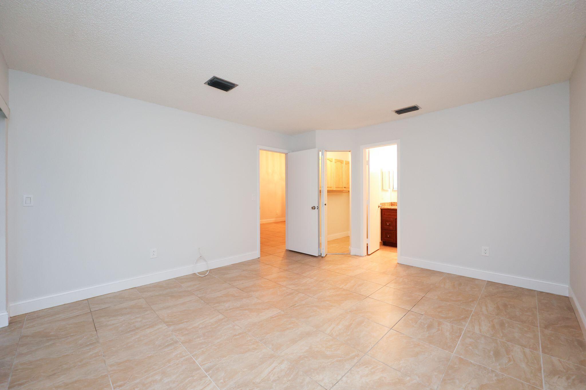 BOCA BEND - Residential Lease